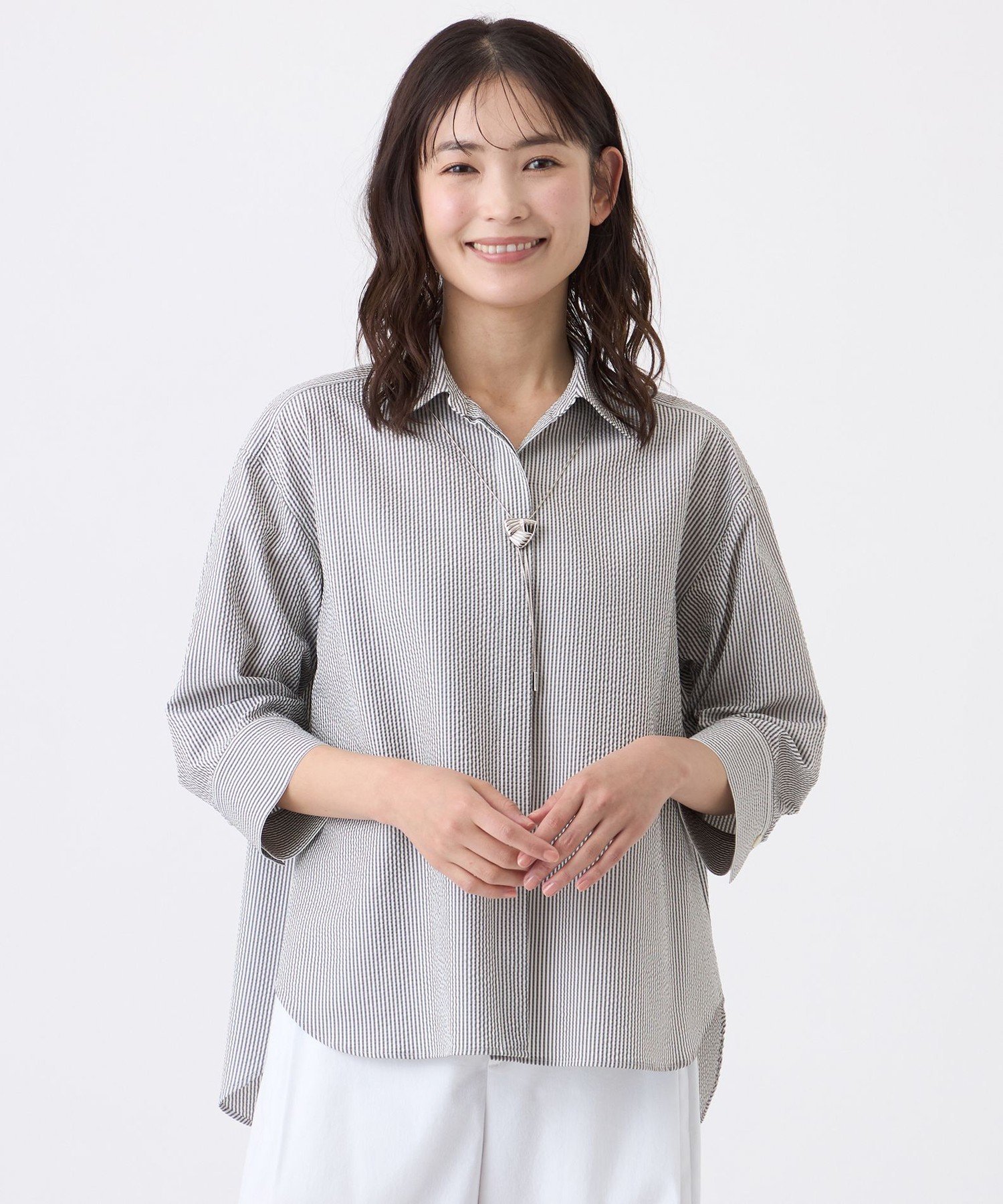 TRANS WORK 【ウォッシャブル・吸水速乾・防しわ】サッカーブラウス トランスワーク トップス シャツ・ブラウス ブラック グレー