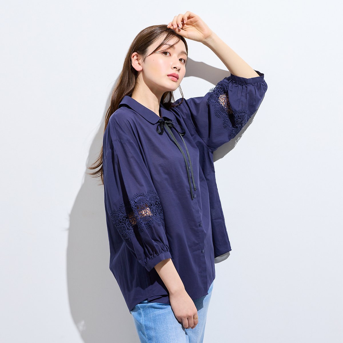 【SALE／30%OFF】Rose Tiara 【綿100%】レース切替ブラウス ローズティアラ トップス シャツ・ブラウス ネイビー ピンク【送料無料】 stylife-15633251 Rakuten Fashion サンプル画像2