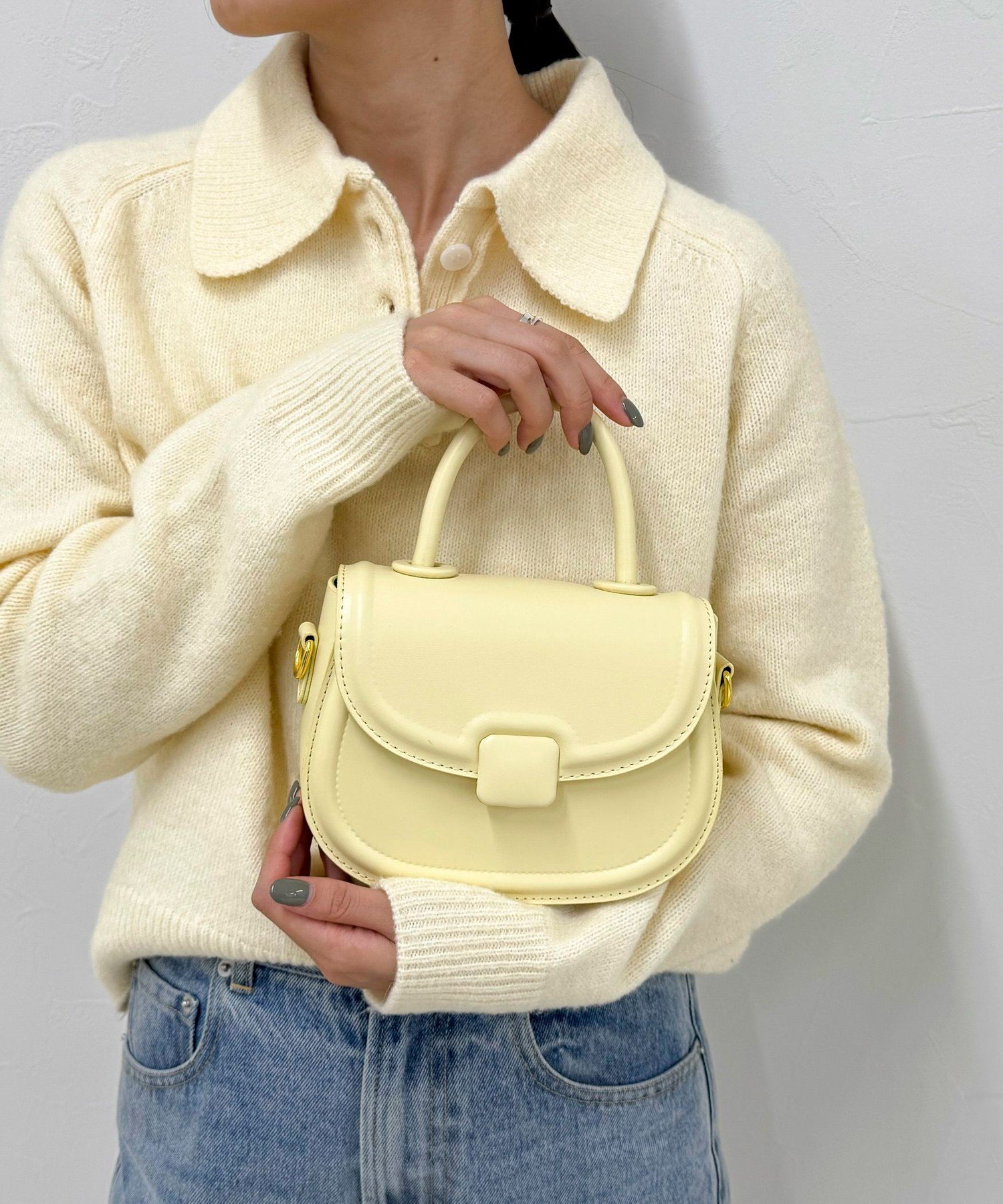 fredy emue ソリッドカラーポシェット フレディ アンド グロスター バッグ ショルダーバッグ イエロー ..