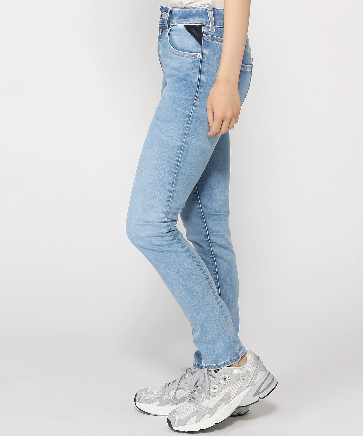 【SALE／70%OFF】REPLAY (W)Ocean Blue HYPERFLEX RE-USED スリムデニム リプレイ パンツ ジーンズ・デニムパンツ ブルー【送料無料】
