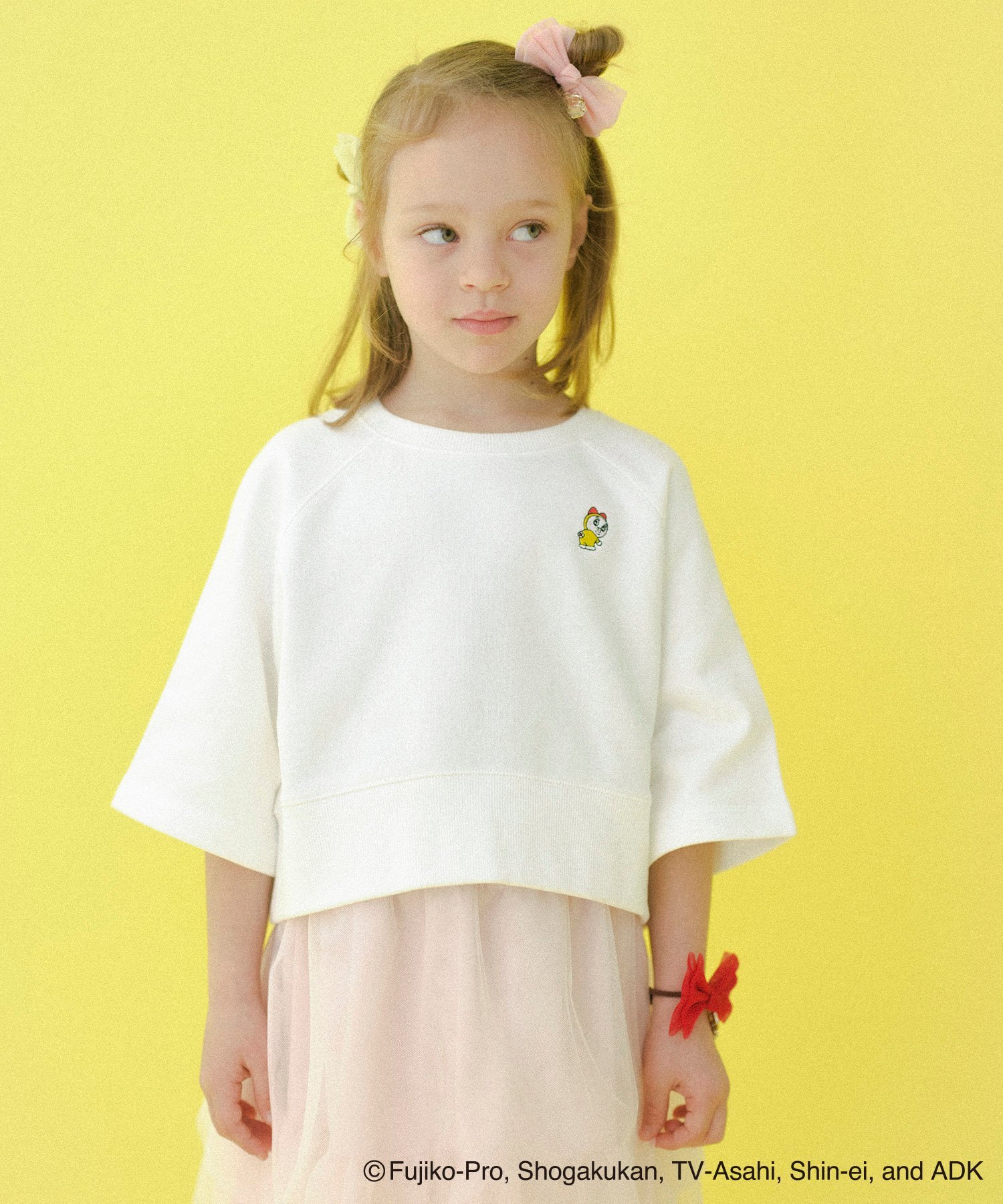 【30%OFFセール】BeBe（べべ） ポンチ サガラ刺しゅう ロゴ トレーナー(100~150cm) 子供服 子ども服 男の子 女の子女の子 長袖 トレーナー ラインストーン 無地 モノトーン 刺繍 ワッペン Y3K 裏毛 ベベ be