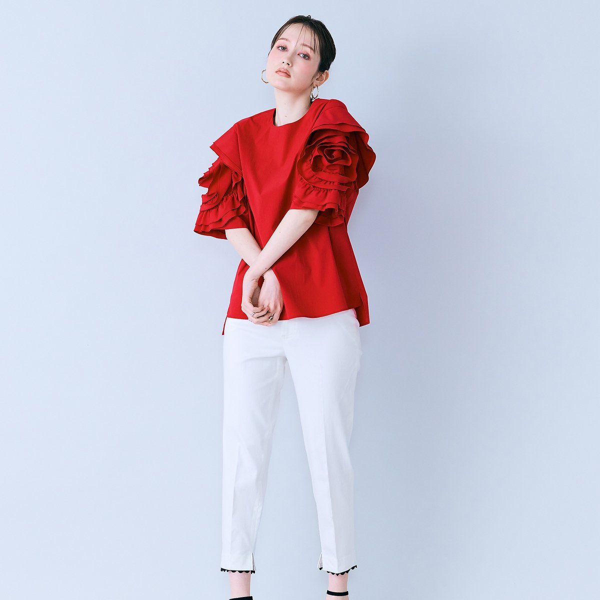 Audie a Muses サブリナパンツ ローズティアラ パンツ その他のパンツ ホワイト ブラック【送料無料】