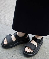 SLOBE IENA 《WEB限定/追加2予約》 UGG/アグ GoldenGlow Sandal 1152685-BLK/BRWN ...