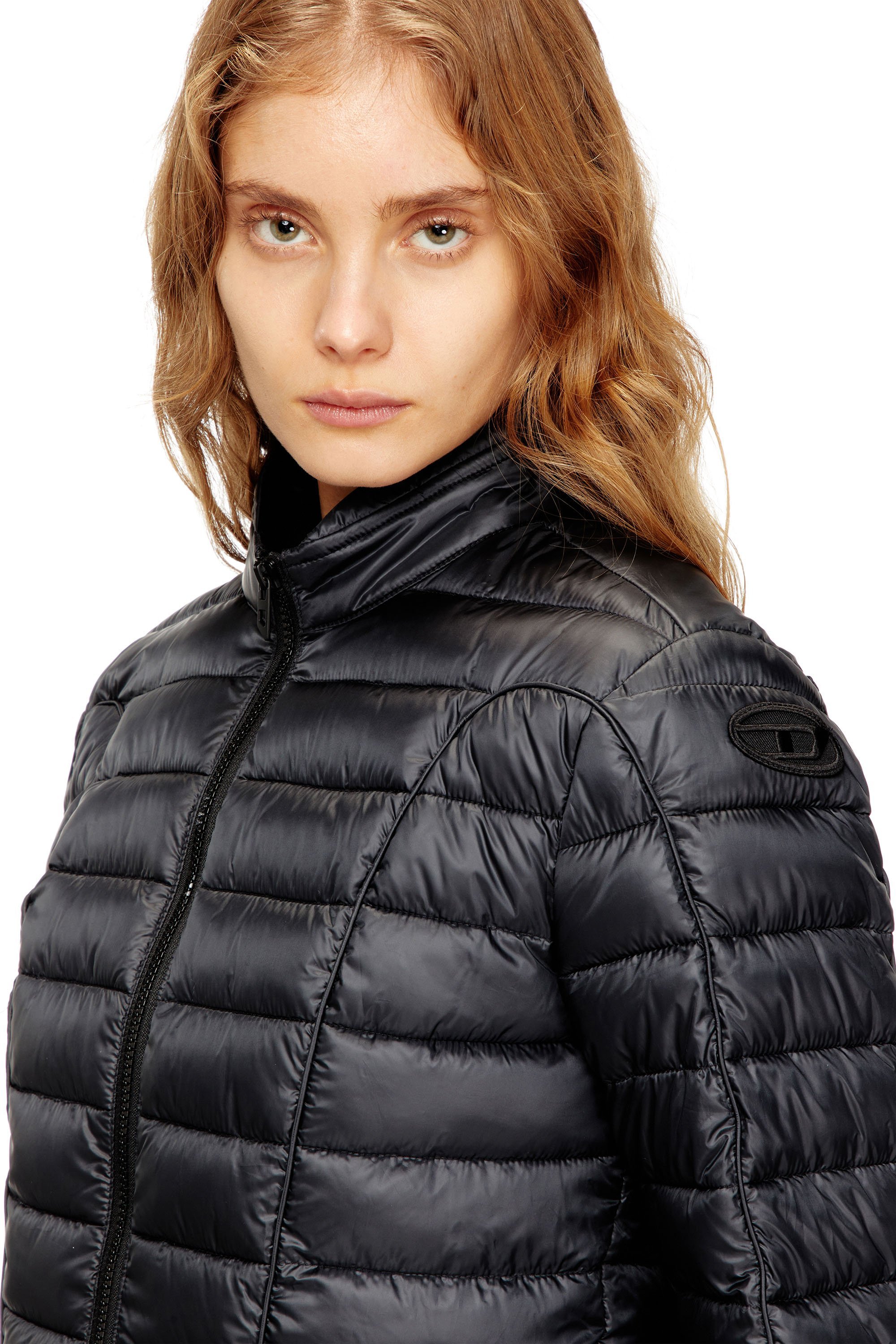 ウィメンズ パファージャケット W-PILOT-FEM-WRD ディーゼル ジャケット・アウター ブルゾン・ジャンパー ブラック