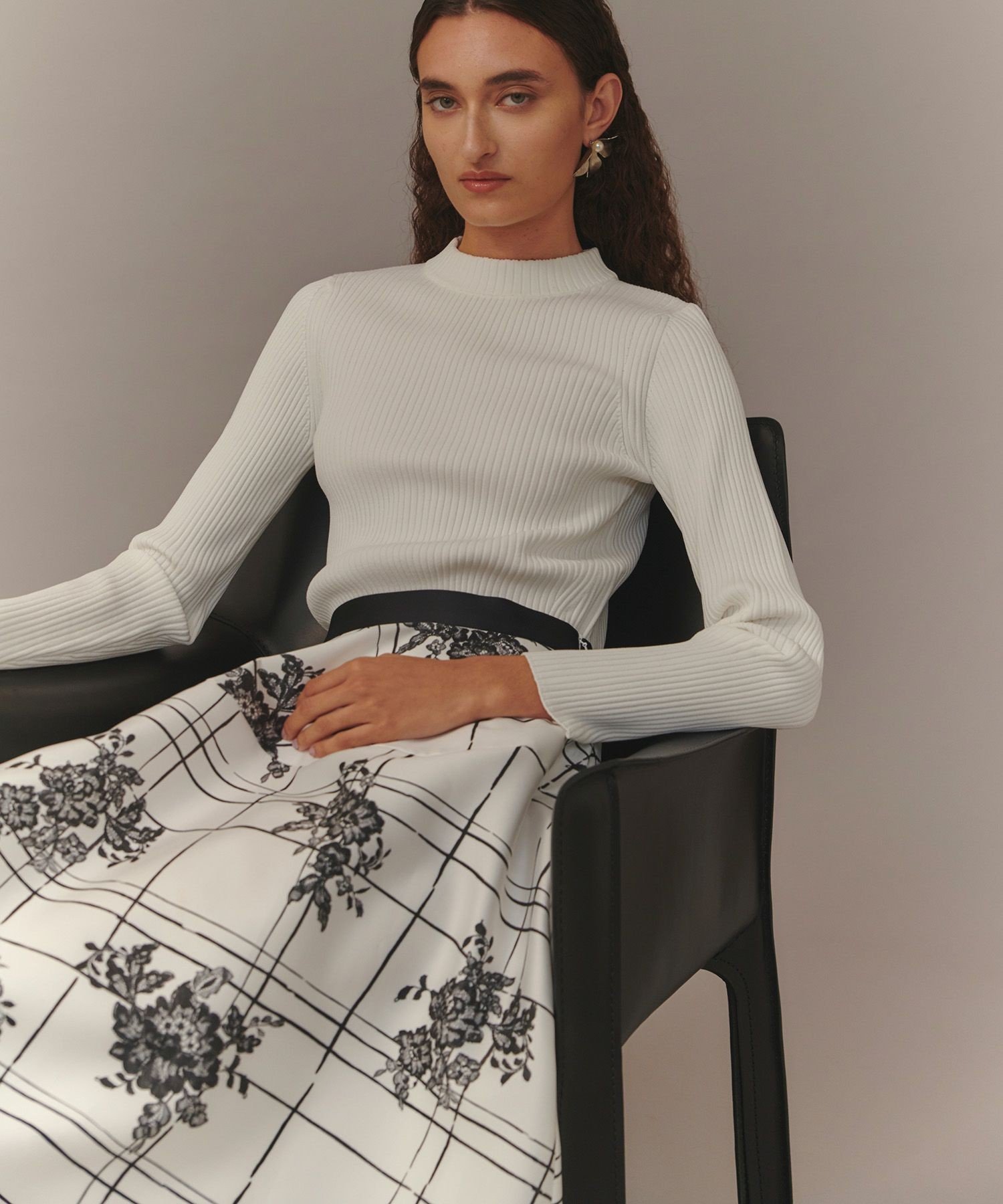 LOULOU WILLOUGHBY 【LOULOU WILLOUGHBY】SILK COフラワーチェックスカート アルアバイル スカート その他のスカート ホワイト