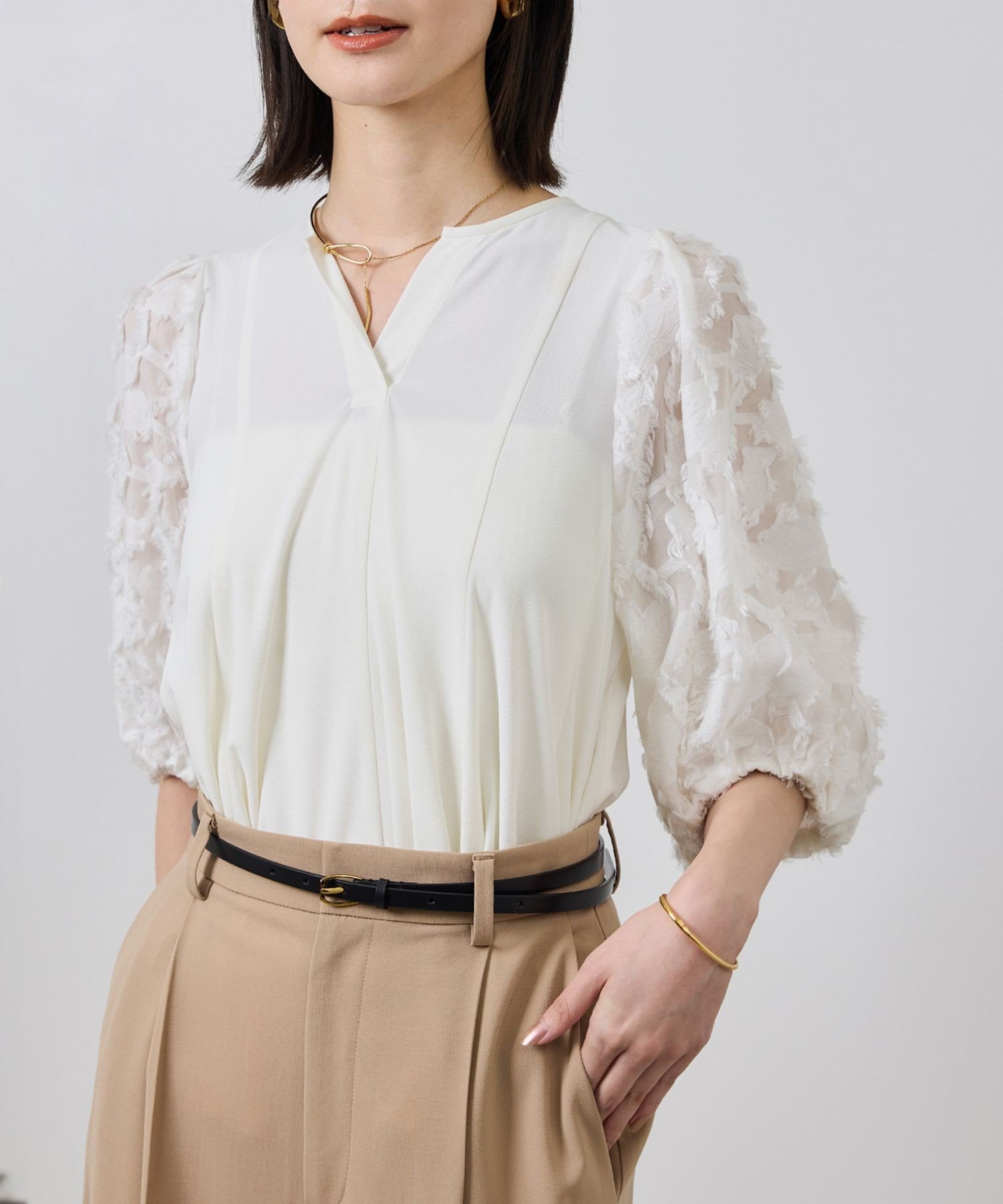 【SALE／50%OFF】ROPE' ジャガードスリーブコンビブラウス/イージーケア ロペ トップス シャツ・ブラウス ブラック ホワイト【送料無料】