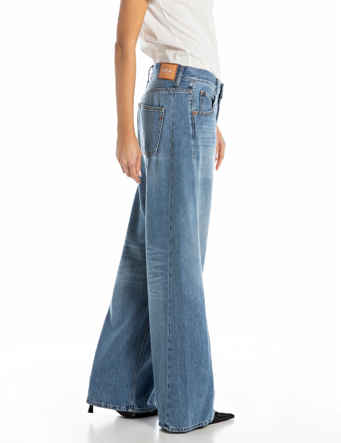 【SALE／40%OFF】REPLAY バギーフィットNARJA コットンリヨセルブルーデニム リプレイ パンツ ジーンズ・デニムパンツ ブルー【送料無料】