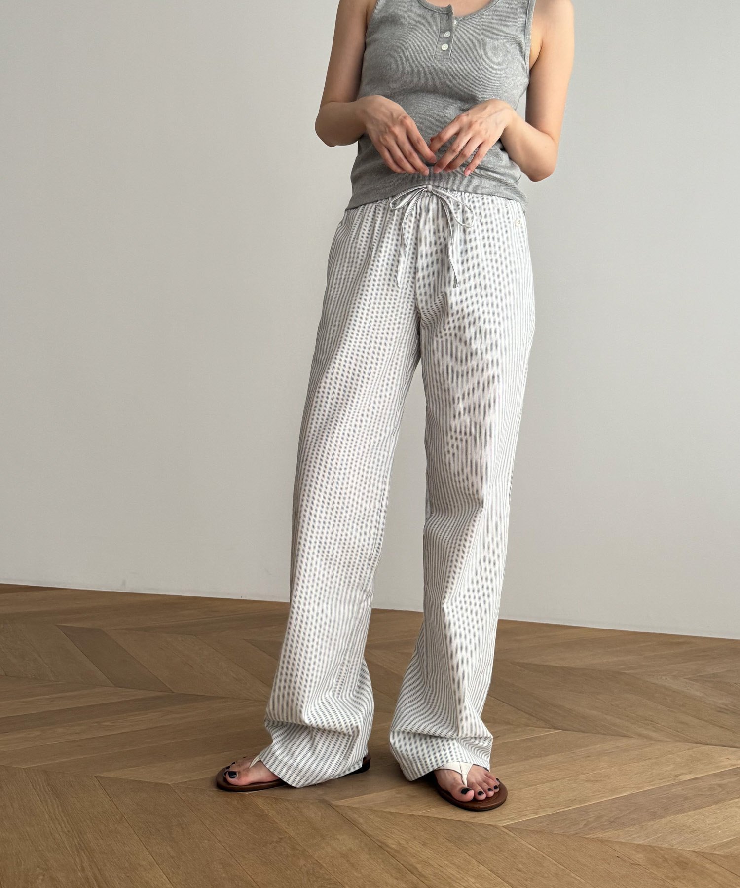 【SALE／22%OFF】El mar El mar(エルマール) ナローストライプイージーパンツ キャナルジーン パンツ その他のパンツ ブラック【送料無料】のサムネイル