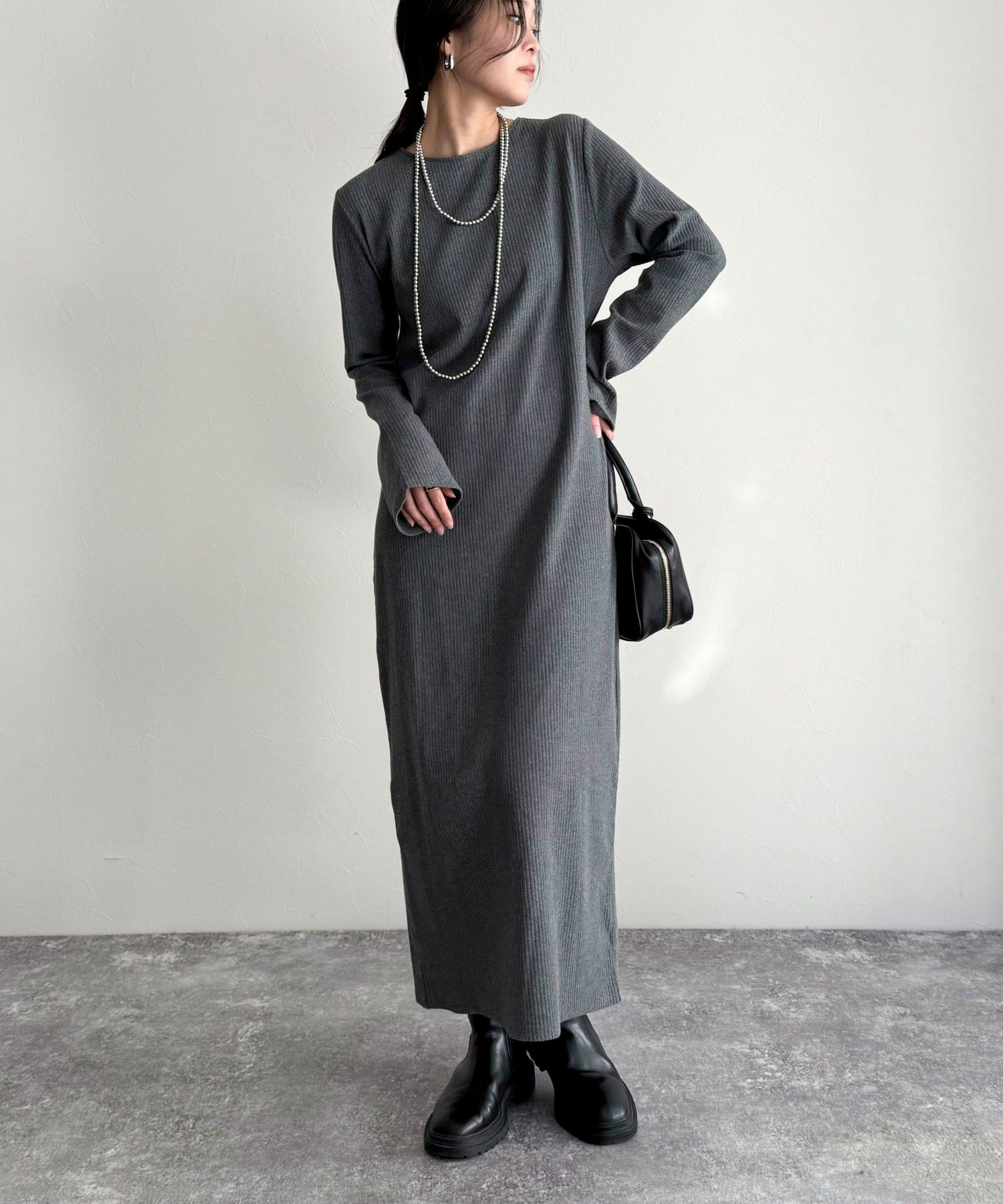 fredy emue フレアスリーブリブカットワンピース フレディ アンド グロスター ワンピース・ドレス ワンピース グレー ブラック【送料無料】のサムネイル