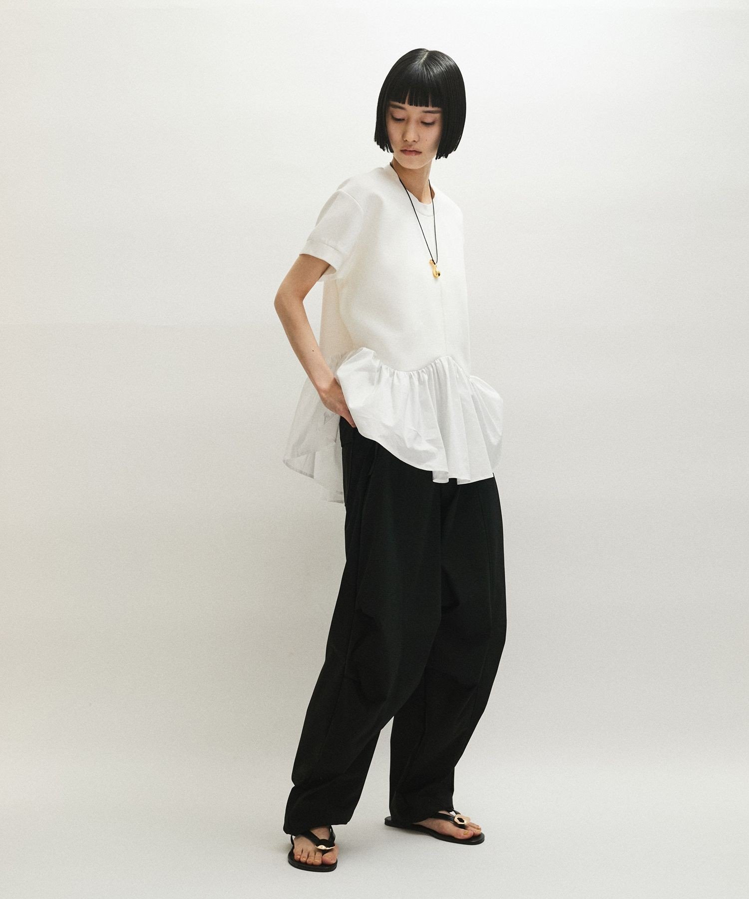【SALE／30%OFF】ADAM ET ROPE' FEMME メタルモチーフサンダル アダムエロペ シューズ・靴 サンダル ブラック ホワイト【送料無料】