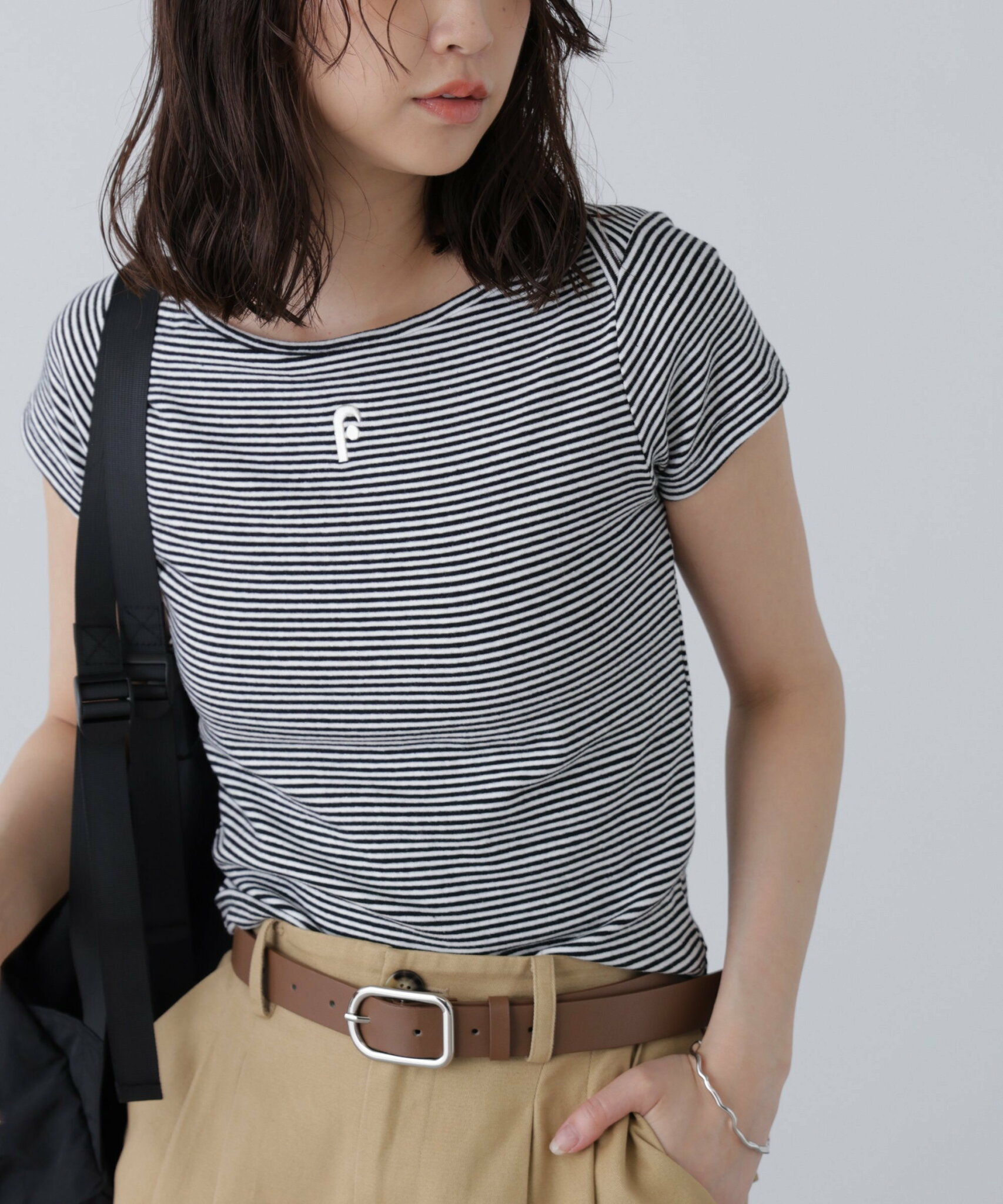【SALE/10%OFF】FREE'S MART ワンポイント刺繍ボートネックカットソー フリーズ マート トップス カットソー・Tシャツ ネイビー ホワイト