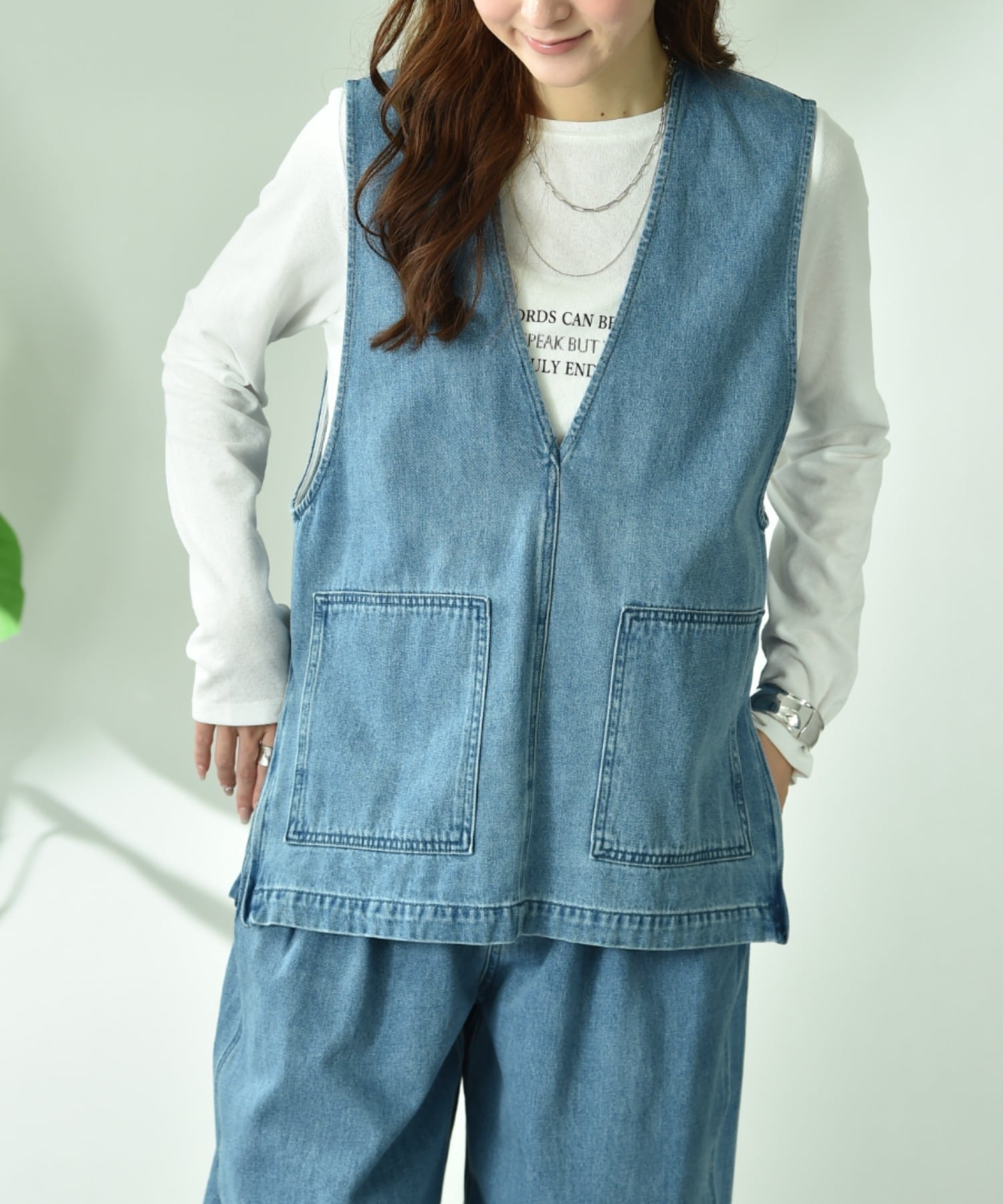 【SALE／30%OFF】CLOCHE 【CLOCHE】デニムベスト インタープラネット トップス ベスト・ジレ ベージュ ブルー【送料無料】