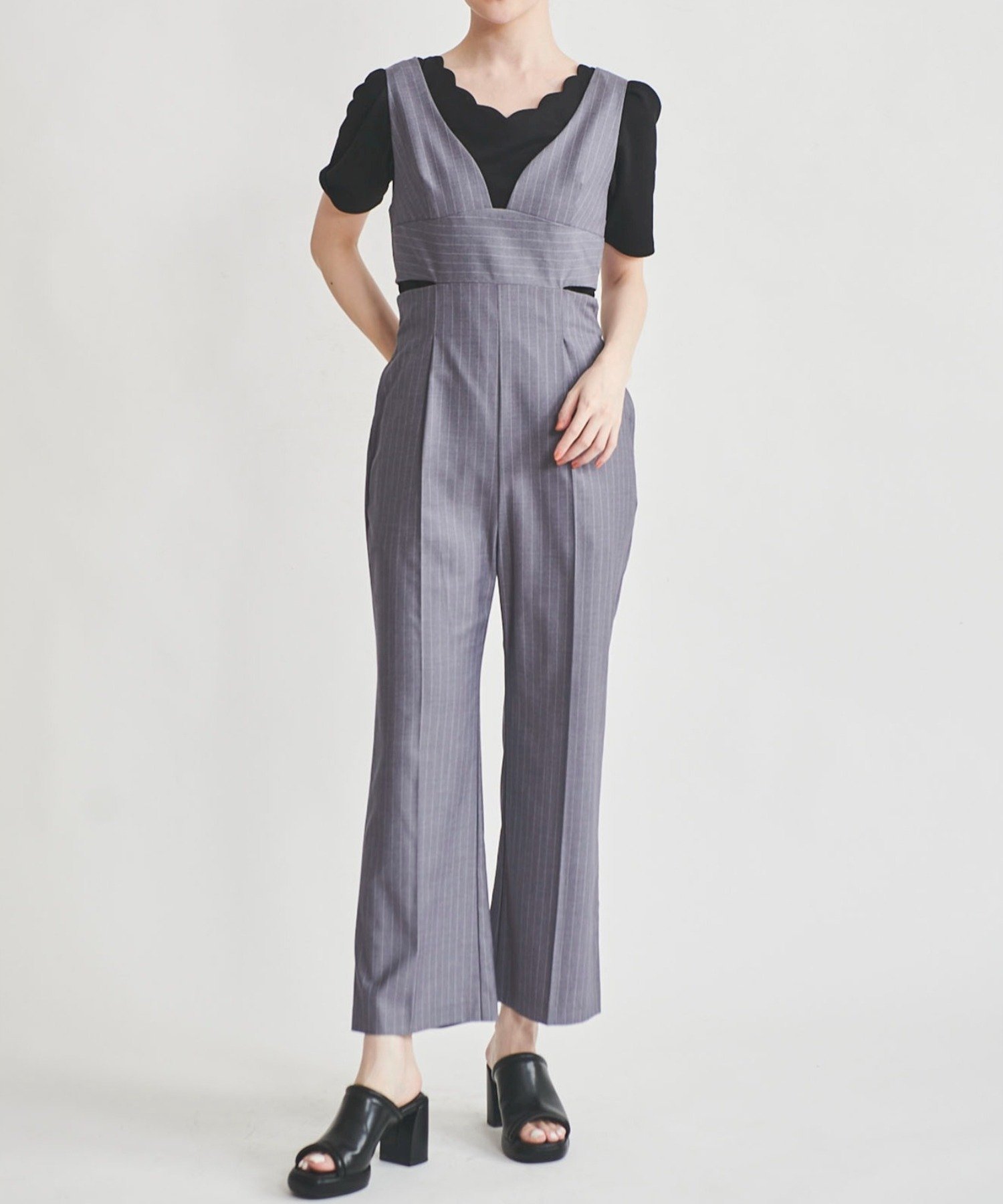 【SALE／30%OFF】31 Sons de mode 2024年春夏 カットアウトサロペット トランテアン ソン ドゥ モード スキンケア オールインワン グレー ブラック【送料無料】 3