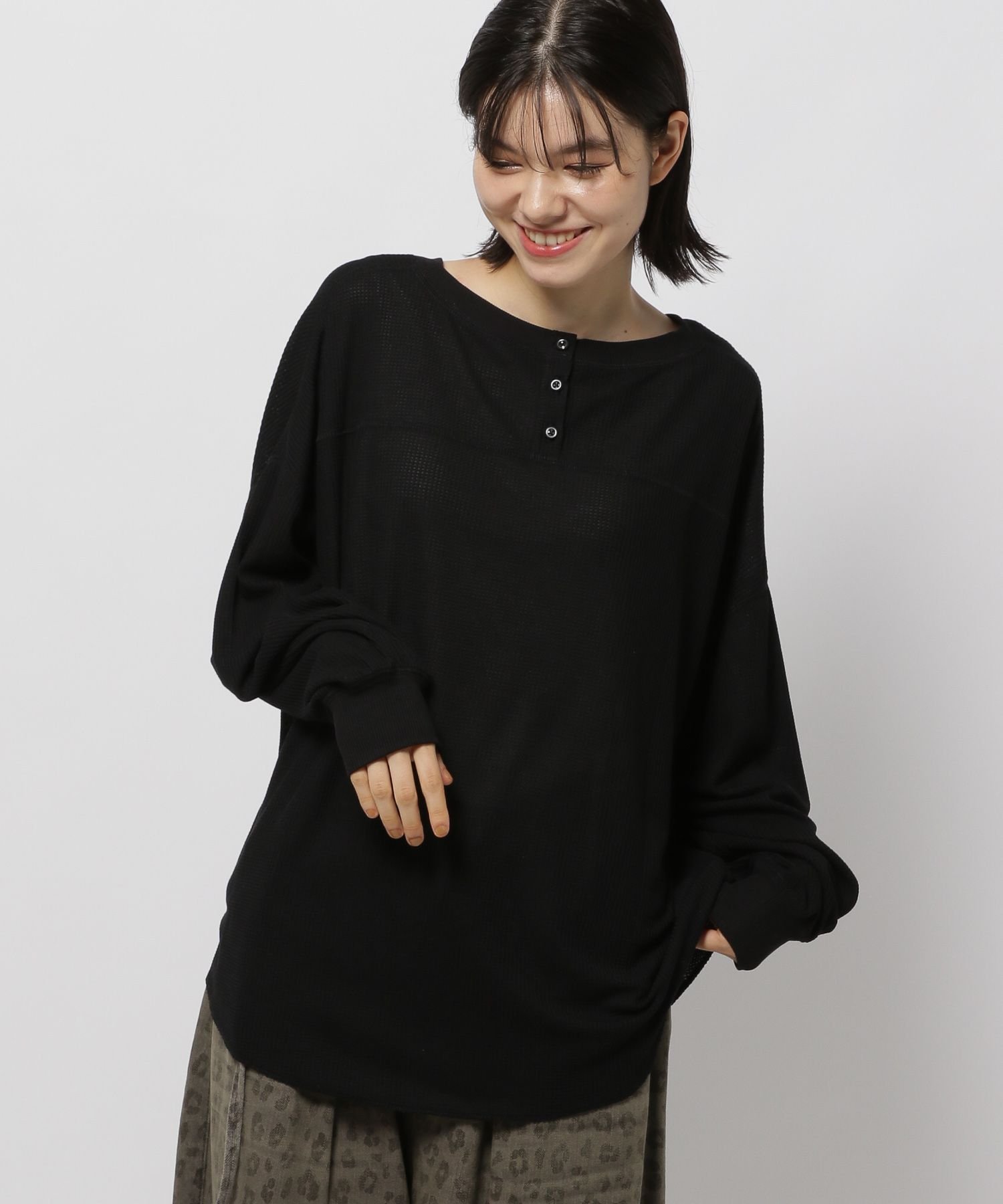 niko and ... 2WAYネックワッフルプルオーバー ニコアンド トップス カットソー・Tシャツ ブラック グ..