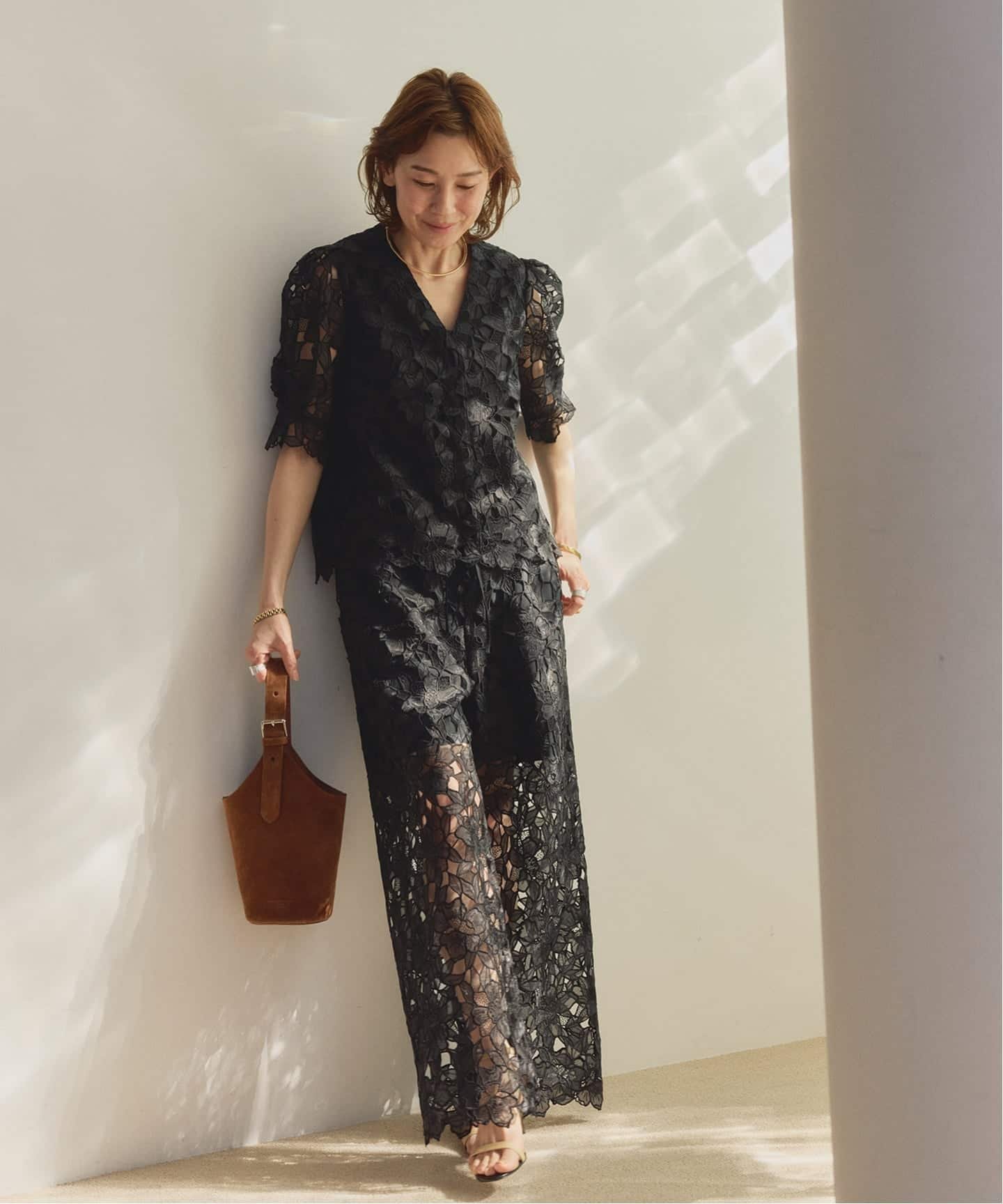 VERMEIL par iena Cutwork Lace イージーパンツ ヴェルメイユ パー イエナ パンツ その他のパンツ ブルー ブラック
