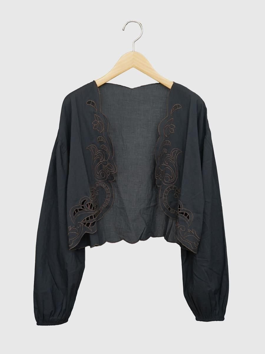 . Scallop embroidered blouse ラシュッド トップス シャツ・ブラウス ブラック ホワイト