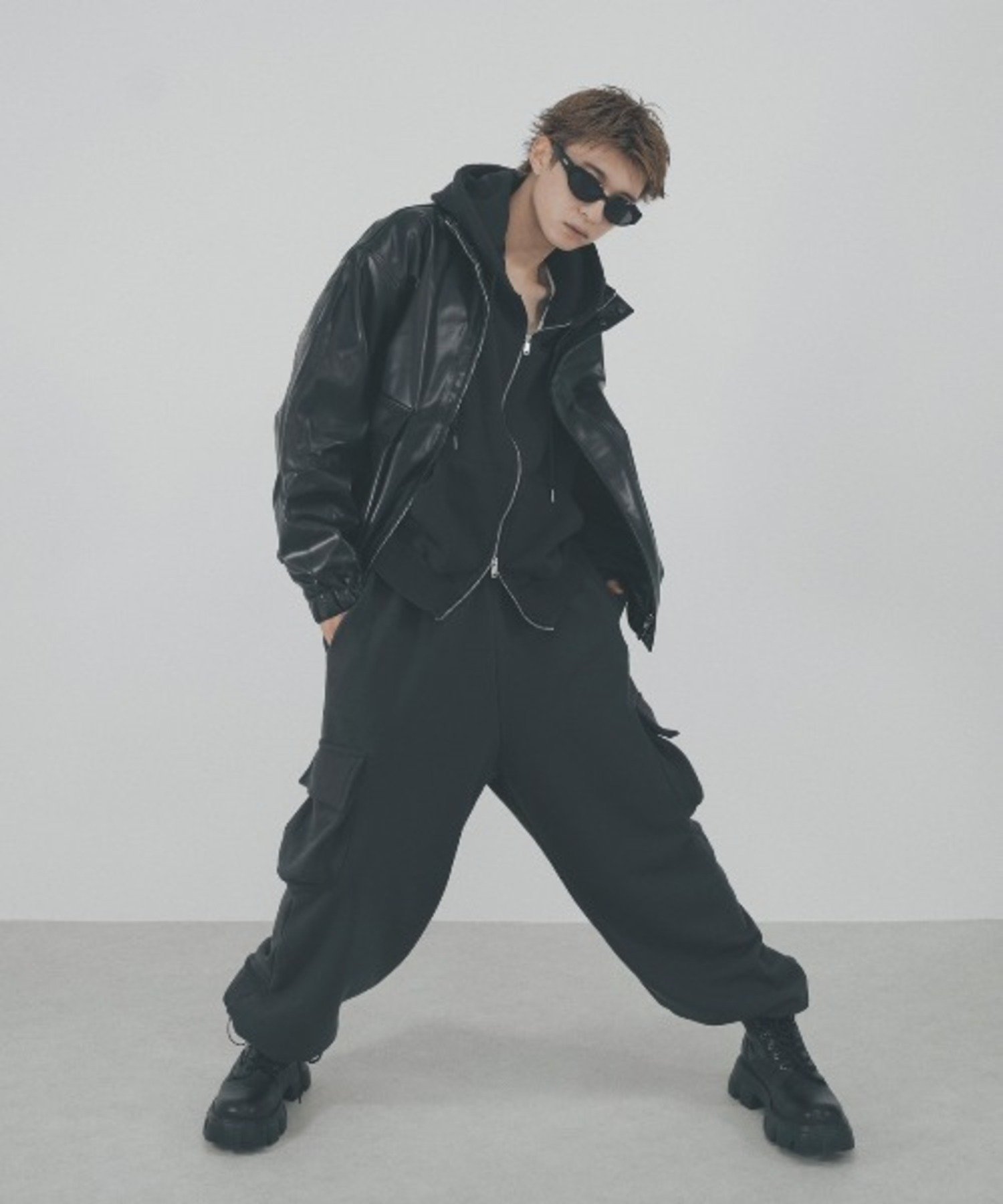 + 【Chikashitsu +】coating design zipup jacket オーバーサイズ ジャケット ネバーマインドザエックスユー／チカシツプラス ジャケット・アウター その他のジャケット・アウター ブラック ブラウン
