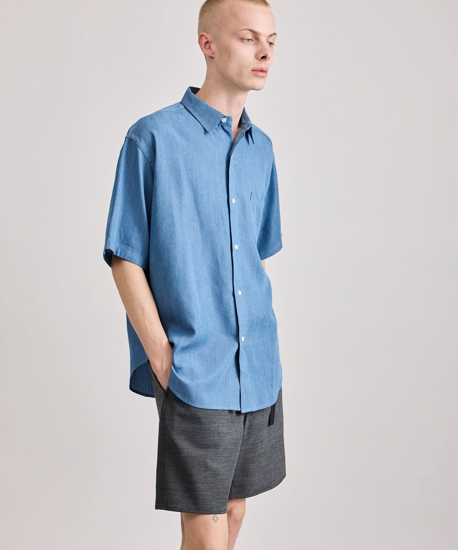 【SALE／20%OFF】Saturdays NYC Luca Chambray SS Shirt サタデーズ　ニューヨークシティ トップス シャツ・ブラウス ブルー【送料無料】