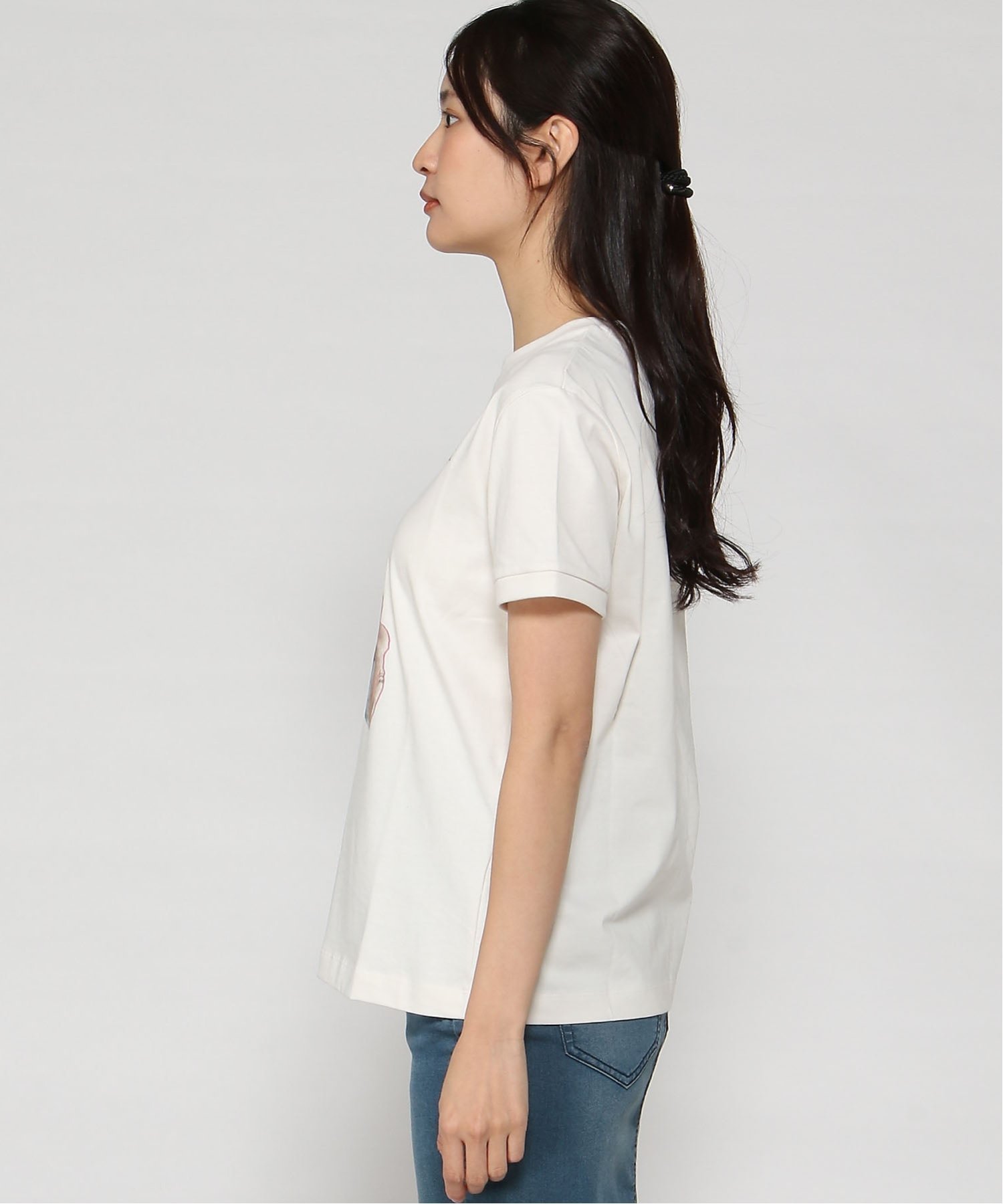 GUESS Tシャツ (W)CARLA Crew Tee ゲス トップス カットソー・Tシャツ ブラック ホワイト