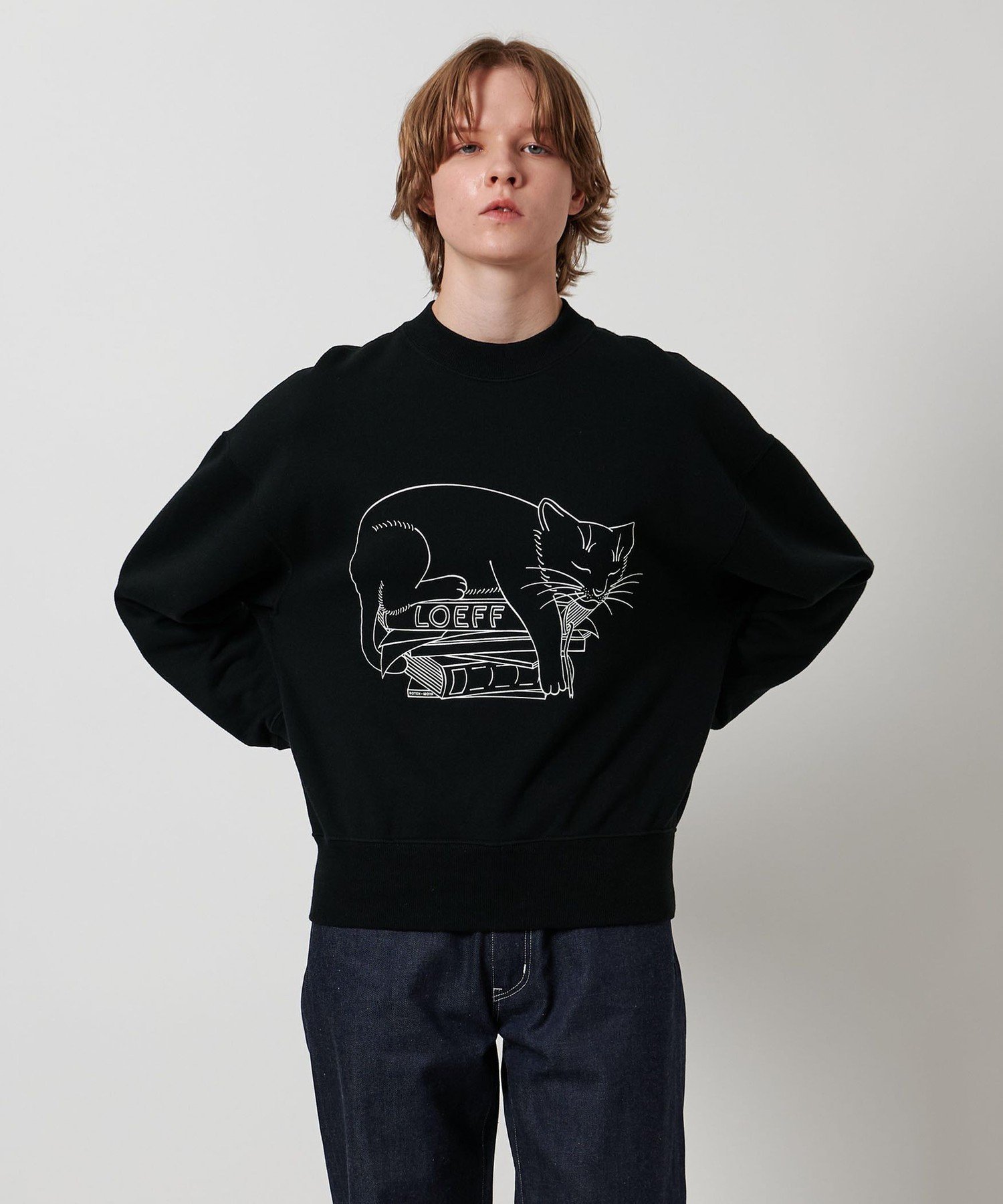 【SALE／50%OFF】LOEFF ＜LOEFF＞スリーピング キャット スウェット UNISEX ユナイテッドアローズ トップス スウェット・トレーナー ホワイト ブラック【送料無料】