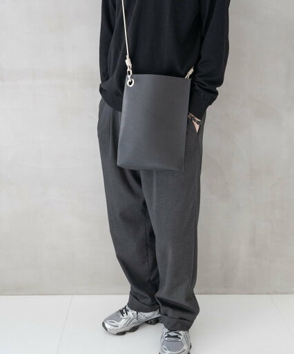 SENTI SHRINK LEATHER SHOULDER BAG シュリンクレザーショルダーバッグ コンポジット バッグ ショルダーバッグ ブラック【送料無料】 SENTI SHRINK LEATHER SHOULDER BAG シュリンクレザーショルダーバッグ コンポジット バッグ ショルダーバッグ ブラック【送料無料】