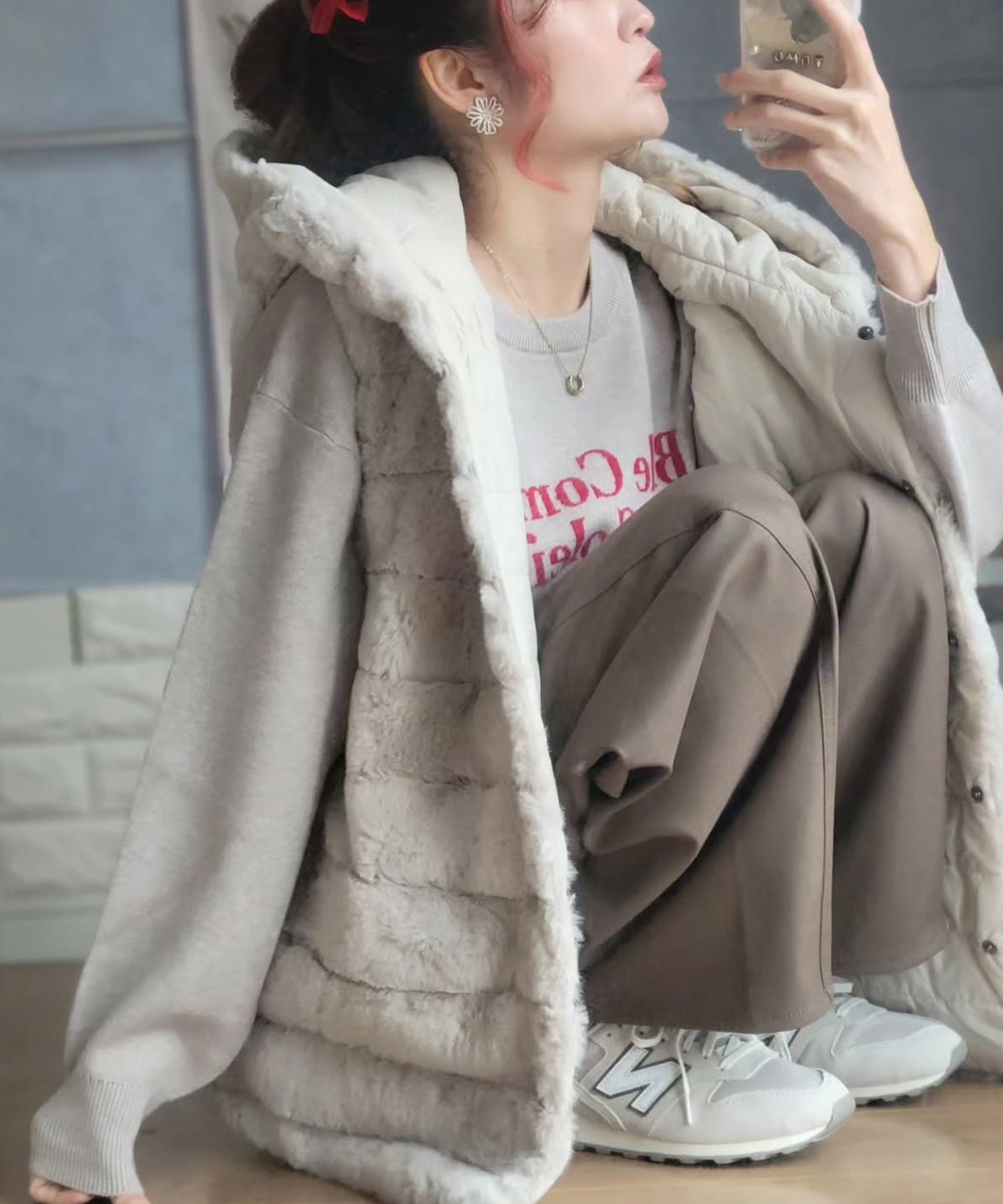 【SALE／36%OFF】MARBLE WALTZ フェイクファー&キルト リバーシブルフードベスト リベルモア ジャケット・アウター ダウンジャケット・ダウンベスト ベージュ ブラウン ブラック グレー【送料無料】のサムネイル