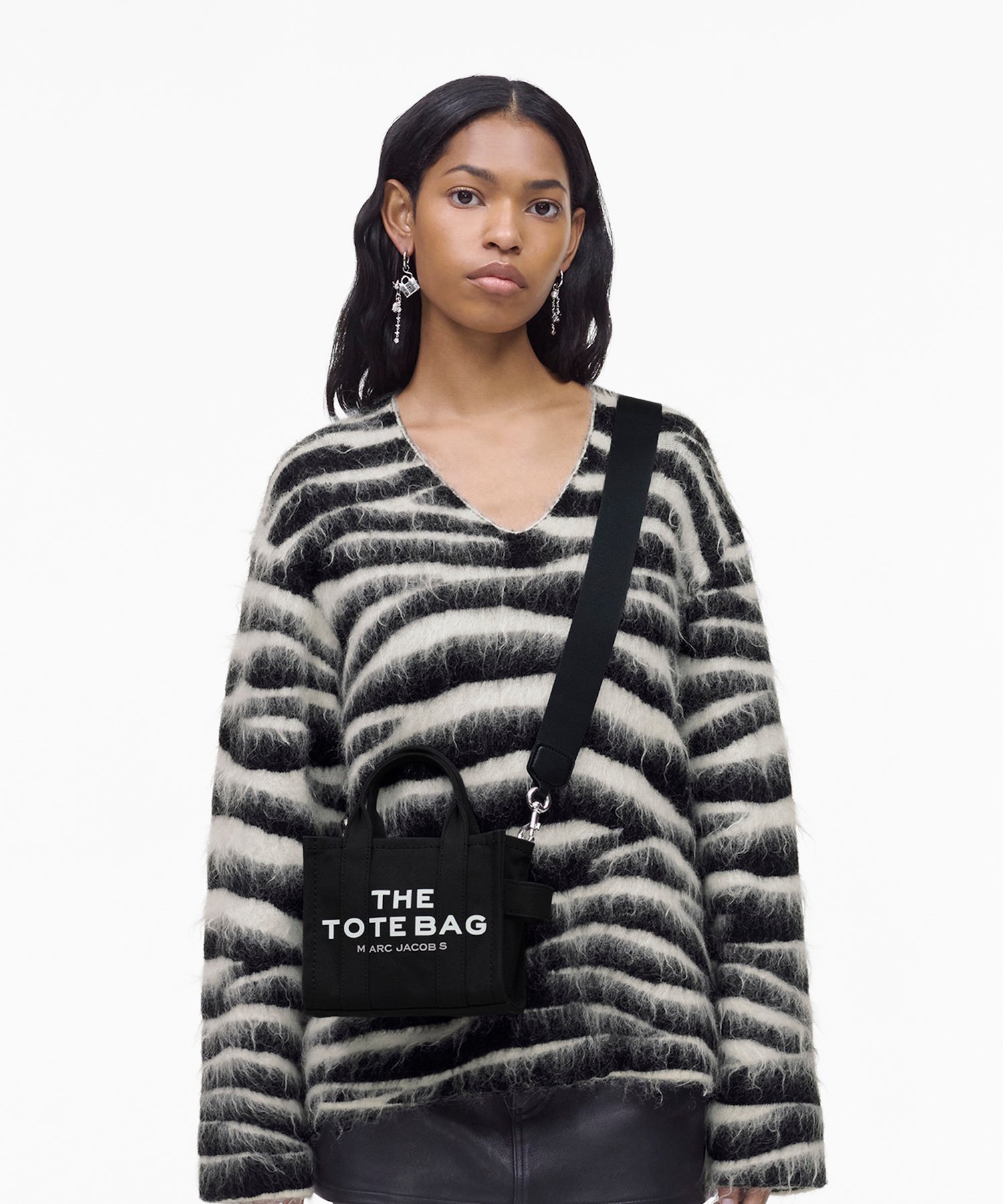 MARC JACOBS 【公式】THE CANVAS CROSSBODY MINI TOTE BAG/ザ キャンバス クロスボディ ミニ トート バッグ マーク ジェイコブス バッグ トートバッグ ブラック【送料無料】