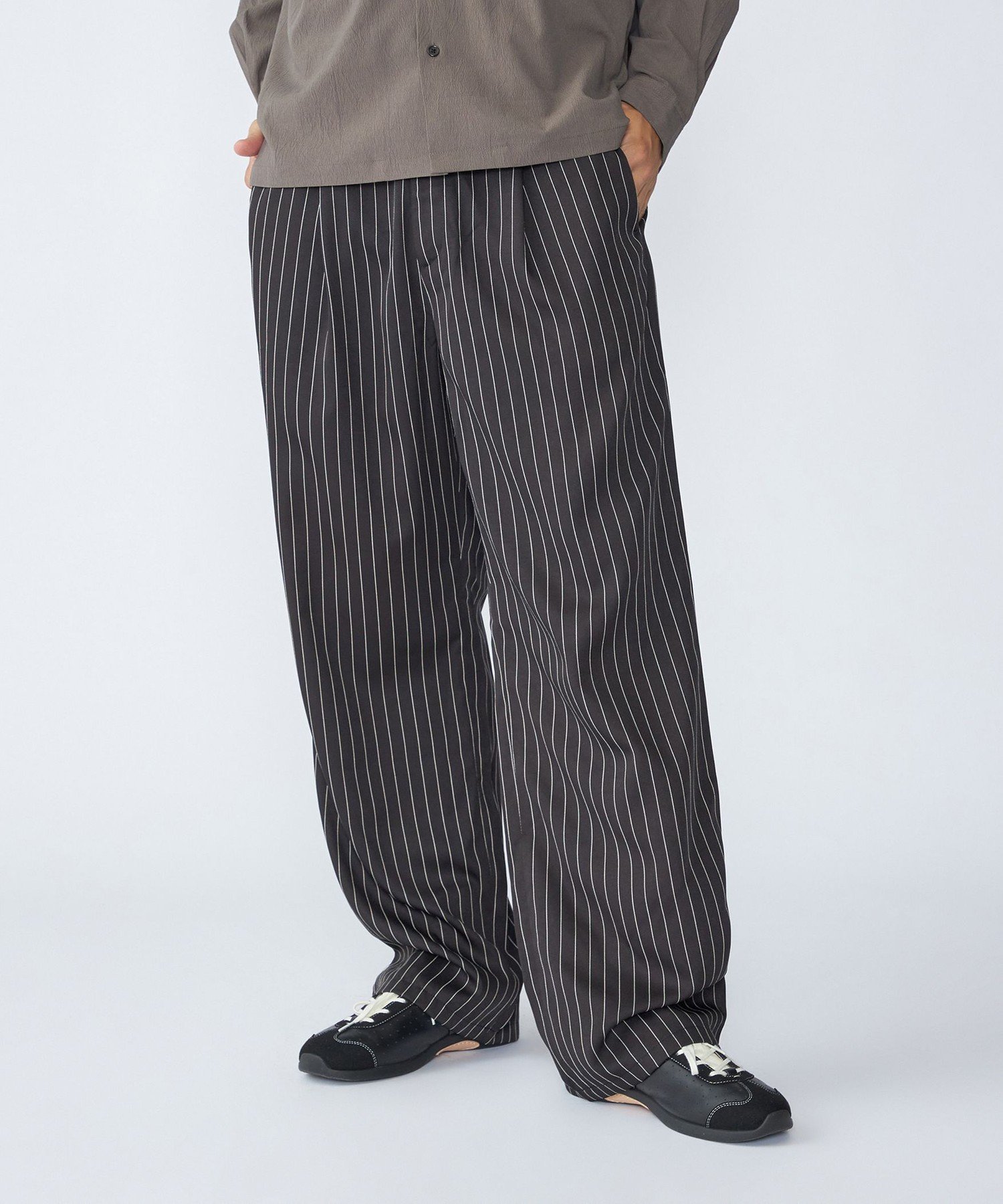 SHIPS MEN City Ambient Products: 2タック ワイド スラックス シップス パンツ スラックス・ドレスパンツ ブラウン グレー ブラック ベージュ【送料無料】