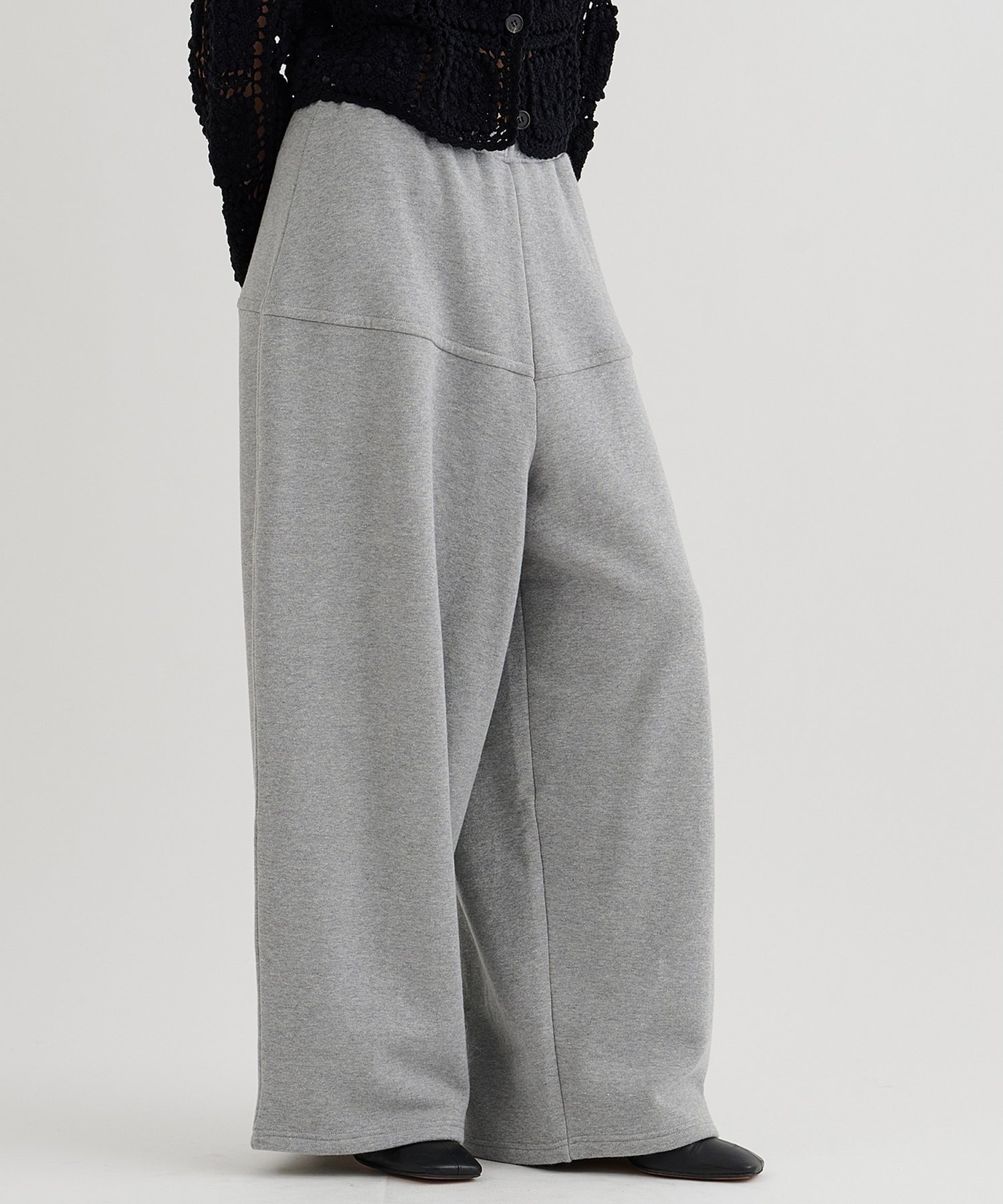 Whim Gazette 裏毛バレルパンツ ウィム ガゼット パンツ その他のパンツ グレー ブラウン【送料無料】のサムネイル