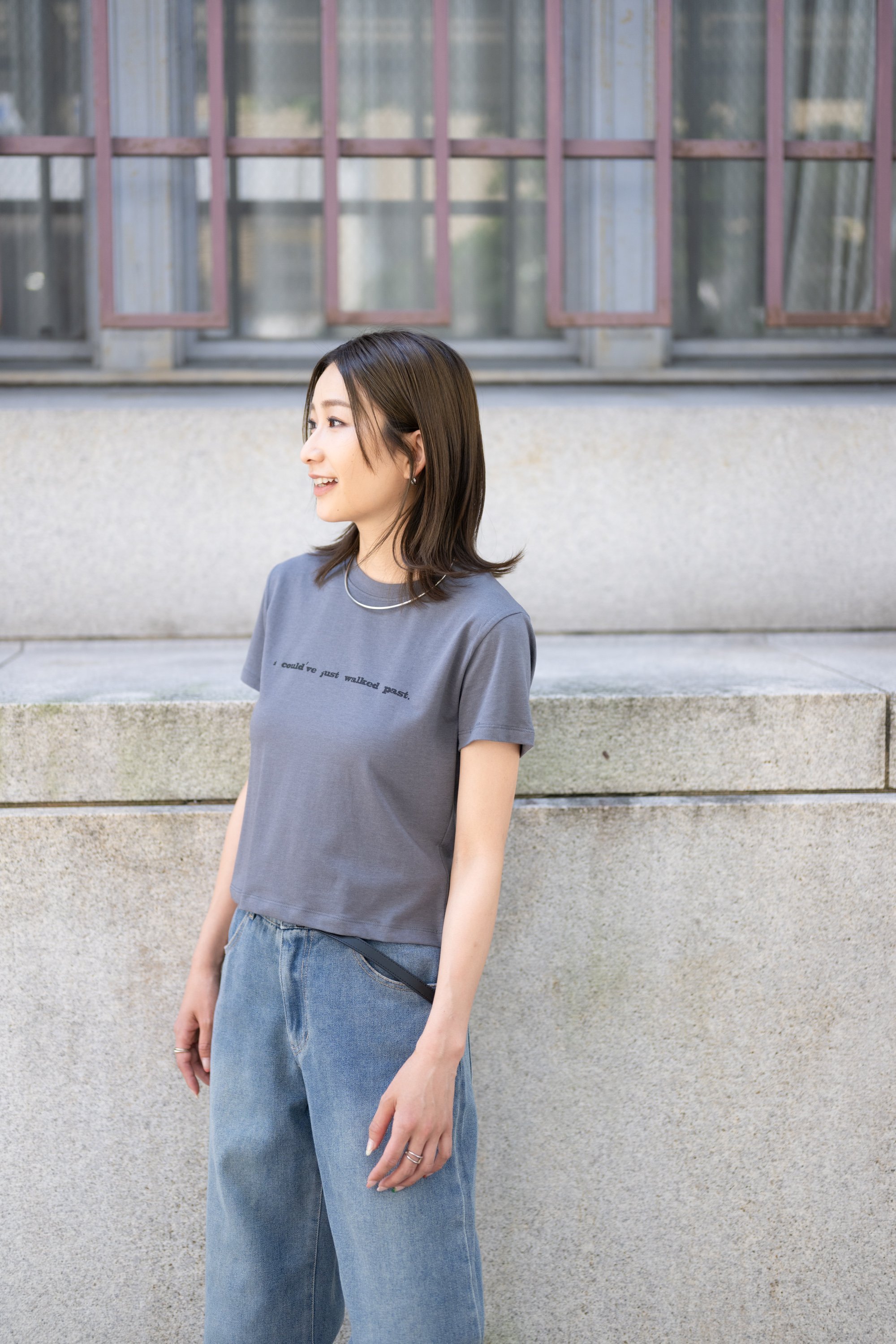 YEVS ロゴTシャツ 半袖 綿混 クルーネック 大人カジュアル 春夏 レディース イーブス トップス カットソー・Tシャツ ホワイト グレー