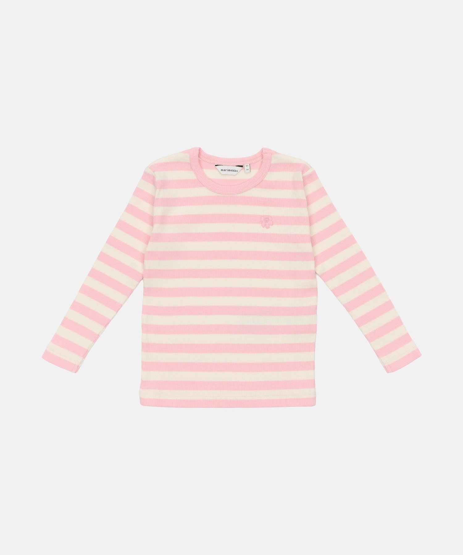 Marimekko（マリメッコ）【kids】Innostaa Tasaraita Unikko II カットソーアイキャッチなボーダー柄に同色のUnikko柄をあしらった長袖カットソーです。遠目にもアイキャッチな柄でさりげないブランドアピールがかなうのがポイント、1枚着はもちろんインナーとしても存在感を発揮します。大切なキッズにうれしいコットン100%素材で仕上げた、肌にやさしい着心地も自慢です。テキスタイル：TasaraitaUnikko(タサライタウニッコ)/横縞と花DESIGNER：AnnikaRimala/MaijaIsola型番：52152261195745-72-001 SP4690【採寸】サイズ着丈身幅袖丈肩幅9236cm25.5cm33.5cm22.5cm10440cm28.5cm37cm25 cm商品のサイズについて【商品詳細】-素材：コットン97% ポリウレタン3%サイズ：92、104※画面上と実物では多少色具合が異なって見える場合もございます。ご了承ください。商品のカラーについてMarimekko（マリメッコ）【kids】Innostaa Tasaraita Unikko II カットソーアイキャッチなボーダー柄に同色のUnikko柄をあしらった長袖カットソーです。遠目にもアイキャッチな柄でさりげないブランドアピールがかなうのがポイント、1枚着はもちろんインナーとしても存在感を発揮します。大切なキッズにうれしいコットン100%素材で仕上げた、肌にやさしい着心地も自慢です。テキスタイル：TasaraitaUnikko(タサライタウニッコ)/横縞と花DESIGNER：AnnikaRimala/MaijaIsola型番：52152261195745-72-001 SP4690【採寸】サイズ着丈身幅袖丈肩幅9236cm25.5cm33.5cm22.5cm10440cm28.5cm37cm25 cm商品のサイズについて【商品詳細】-素材：コットン97% ポリウレタン3%サイズ：92、104※画面上と実物では多少色具合が異なって見える場合もございます。ご了承ください。商品のカラーについて