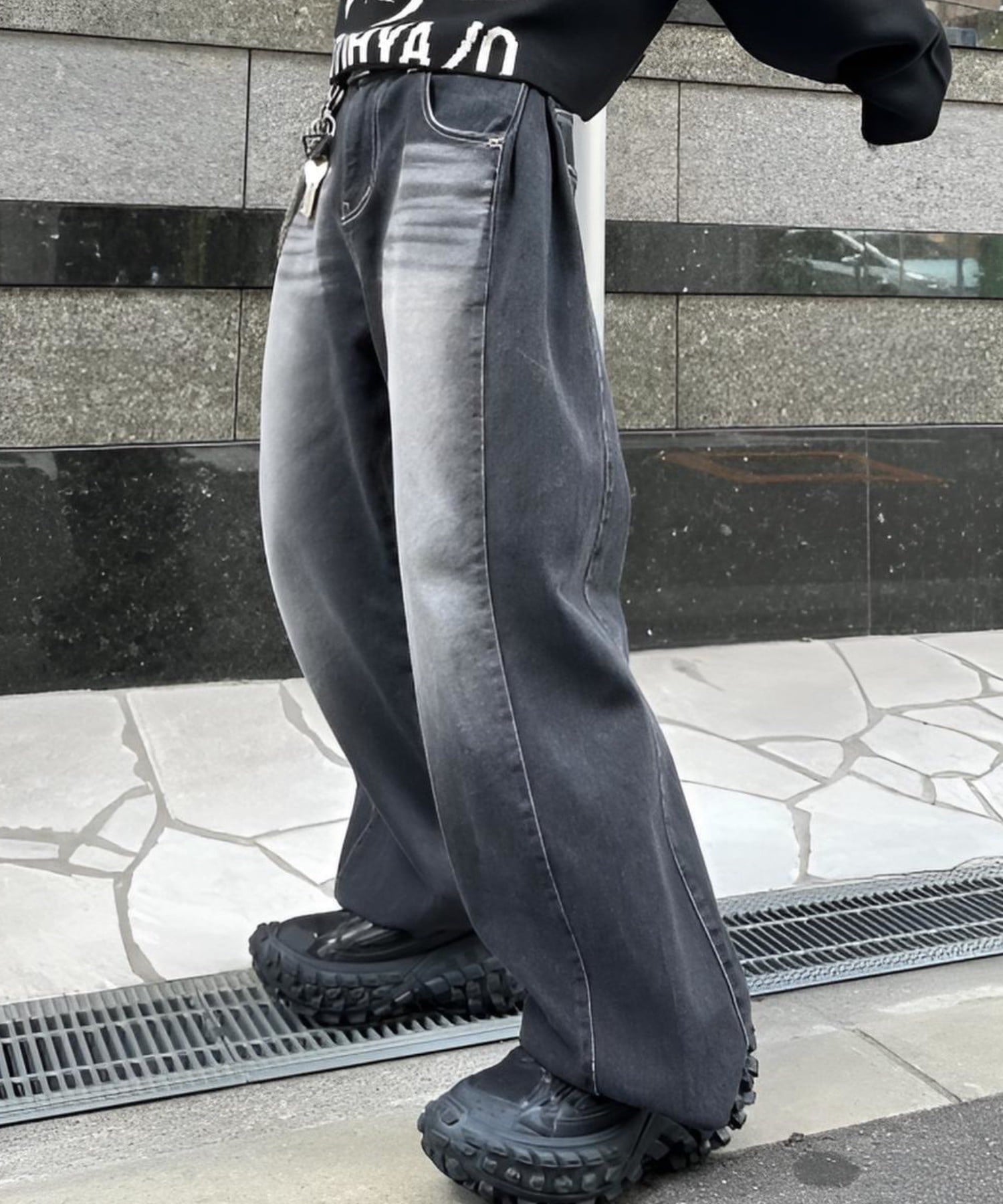 + 【Chikashitsu +】snap button stitch denim pants / デニム ジーンズ ジーパン ネバーマインドザエックスユー／チカシツプラス パンツ ジーンズ・デニムパンツ ブラック