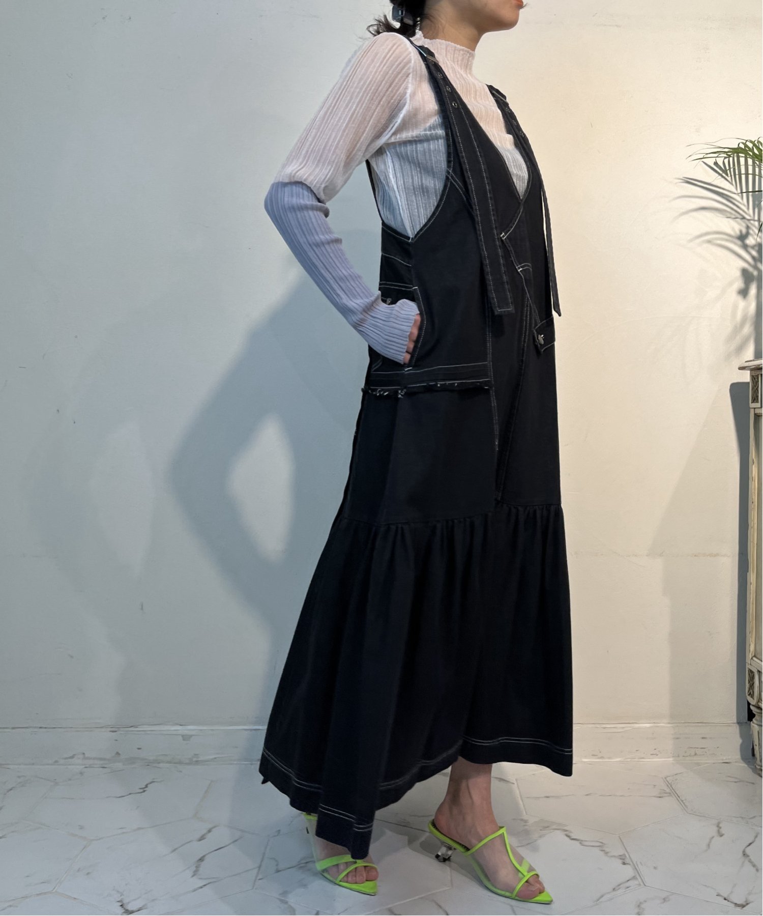 AULA AILA MANY PARTS ASYMMETRY DENIM JUMPER SKIRT アウラアイラ ワンピース・ドレス ジャンパースカート ブラック ネイビー【送料無料】