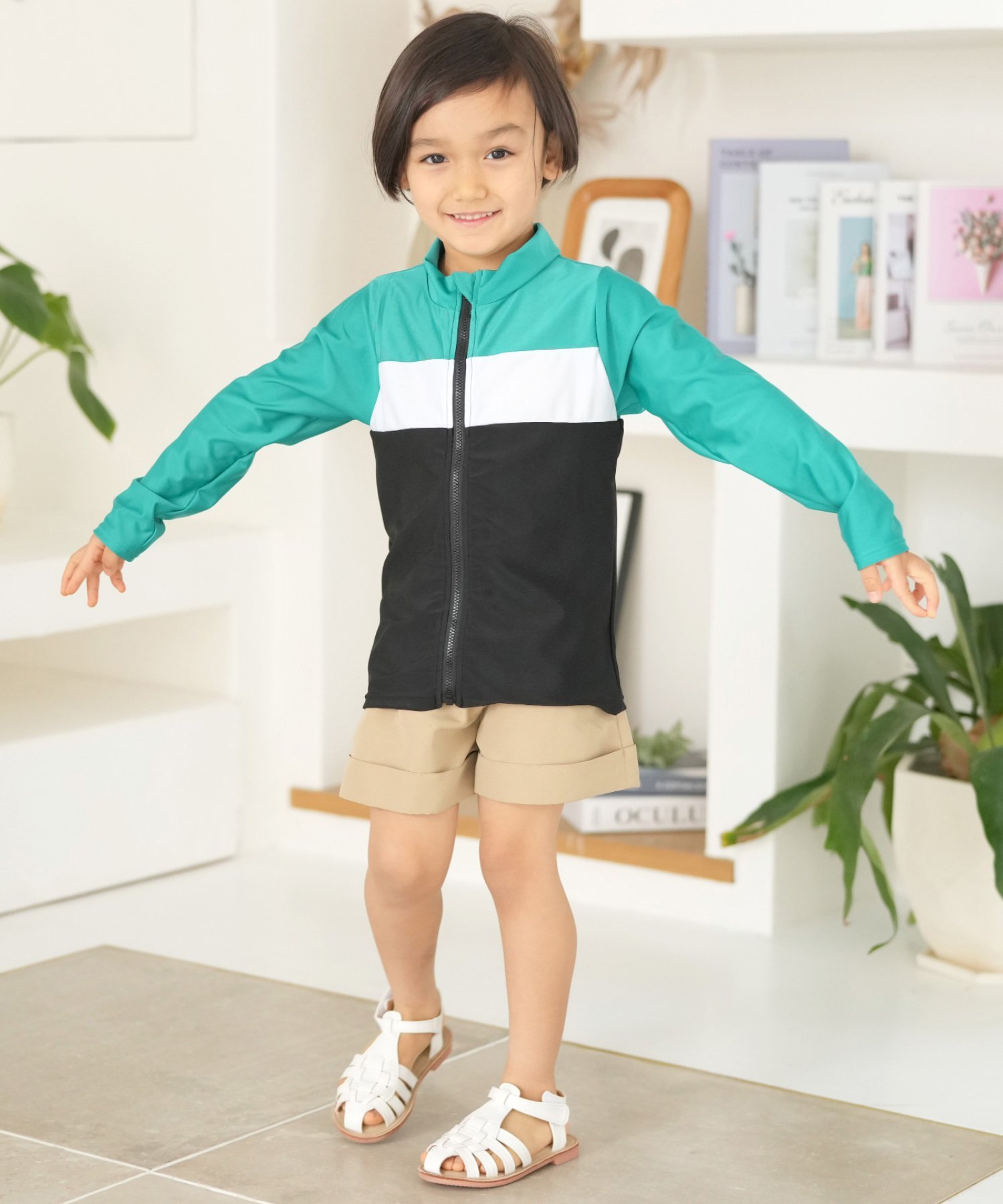 utatane utatane/(K)ラッシュガード単品 子供水着 キッズ水着 パーカー 男の子 マルチカラー ウタタネ 水着・スイムグッズ 水着 ブラック ネイビー