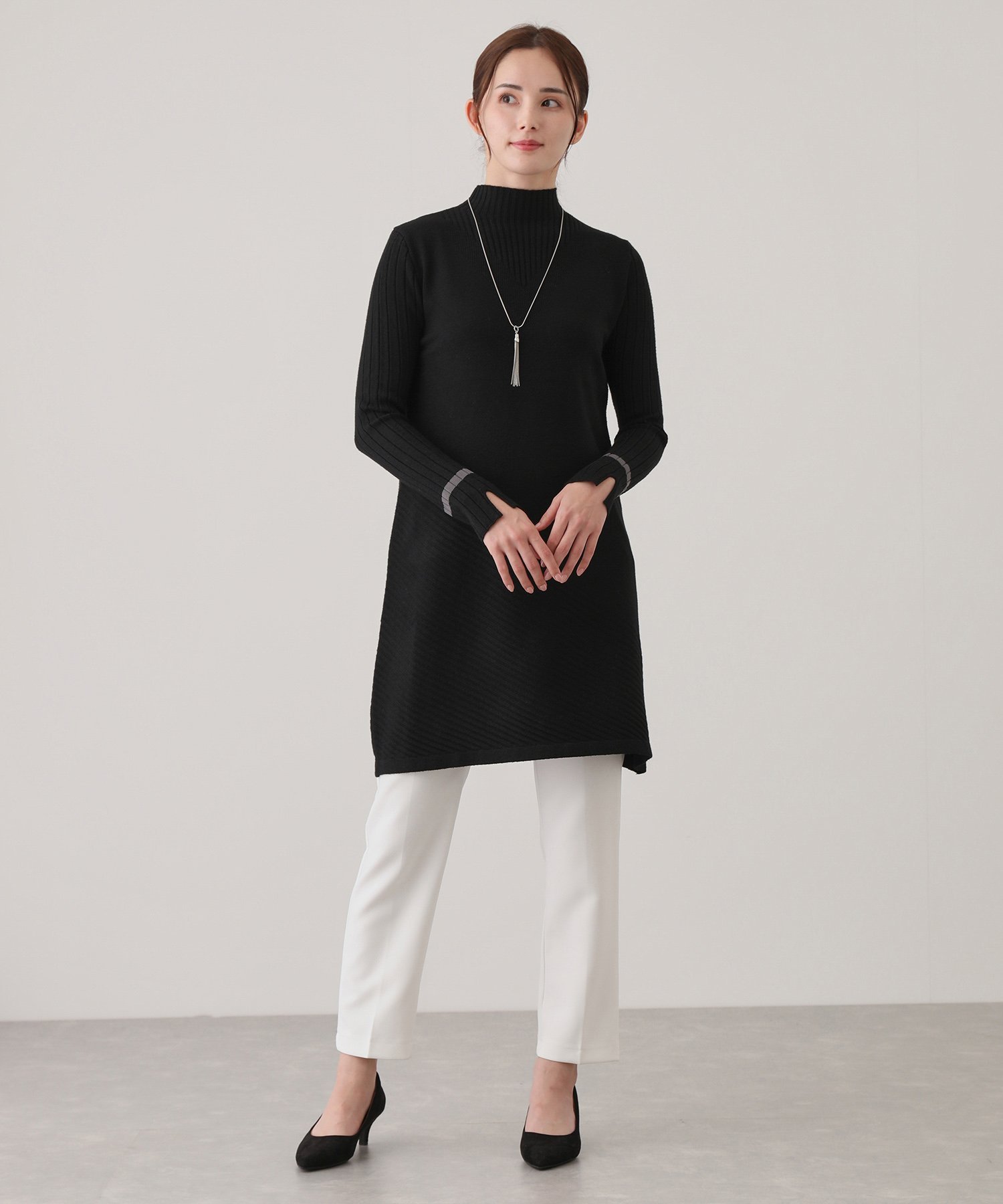 【SALE／50%OFF】JAYRO 袖口ワンポイントニットワンピ-ス ジャイロ ワンピース・ドレス ワンピース ベージュ グレー ブラックのサムネイル