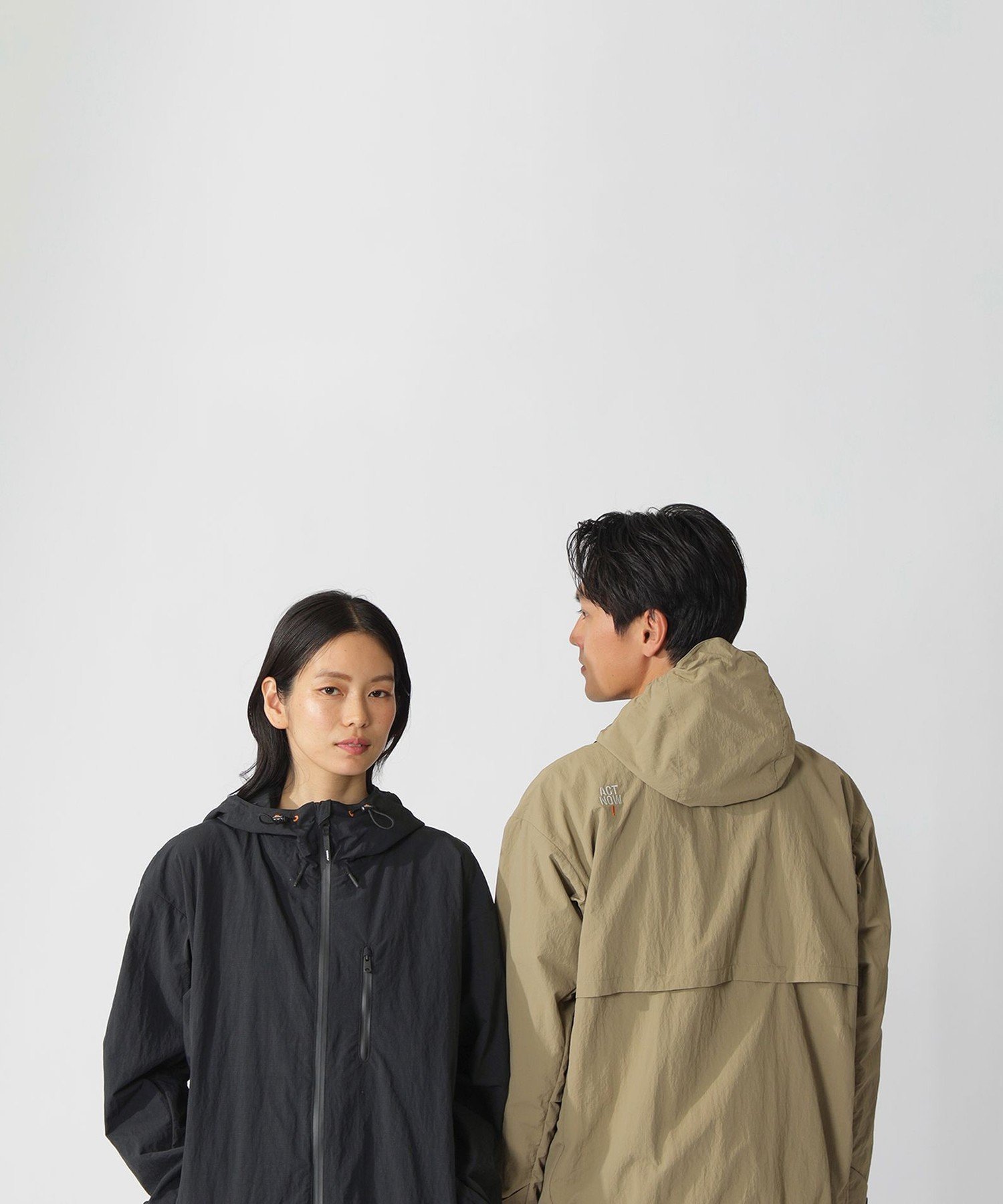 ACT ナイロンリップ パーカー UNISEX 【日本限定】 エコアルフ ジャケット・アウター ブルゾン・ジャンパー カーキグリーン