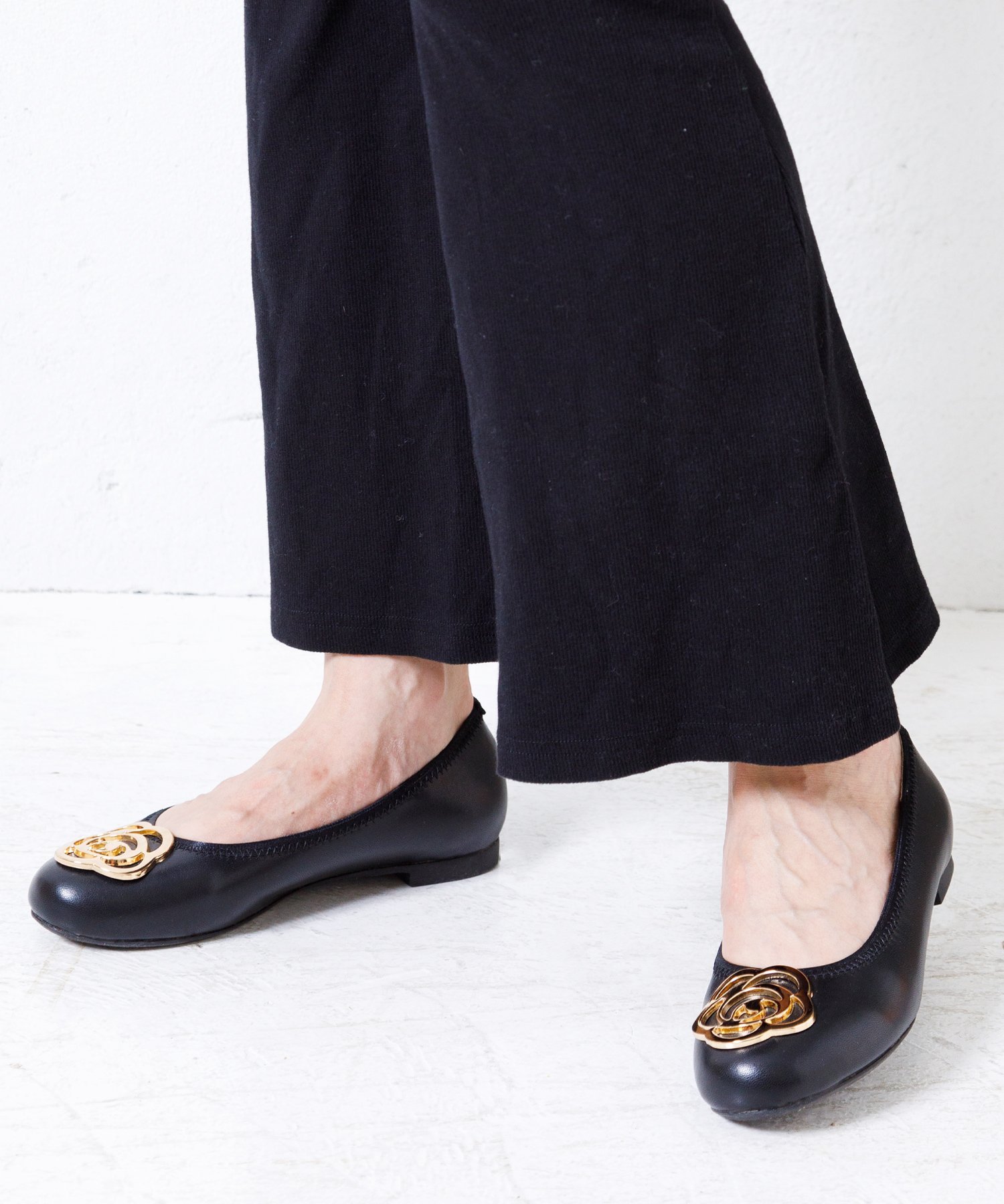 【SALE／40%OFF】attagirl フラワーモチーフパンプス アタガール シューズ・靴 パンプス ホワイト