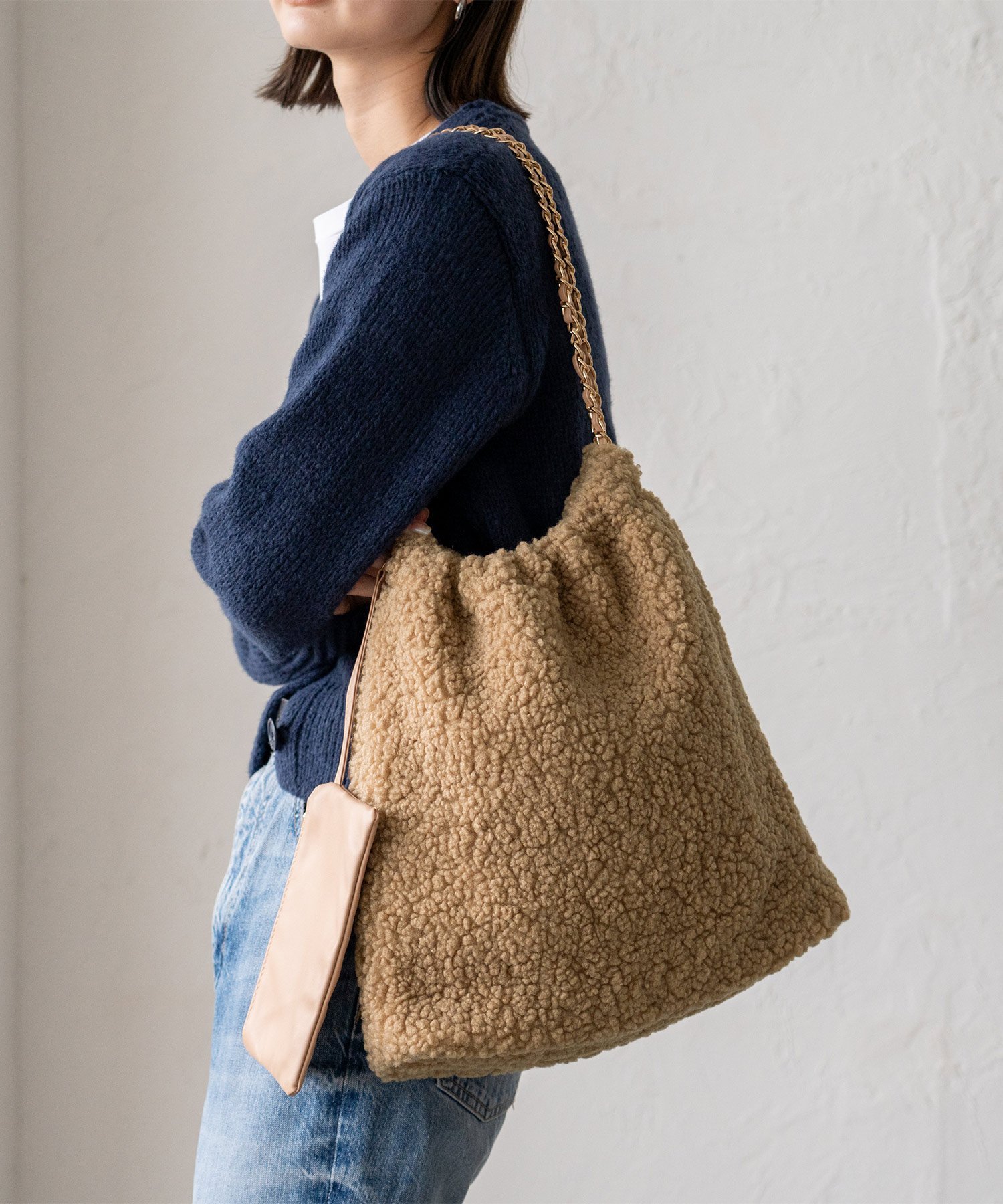 【SALE／40%OFF】aroco チェーンショルダーボアバッグ ヴィータフェリーチェ バッグ ショルダーバッグ ブラック ベージュ ホワイト ブラウン【送料無料】のサムネイル