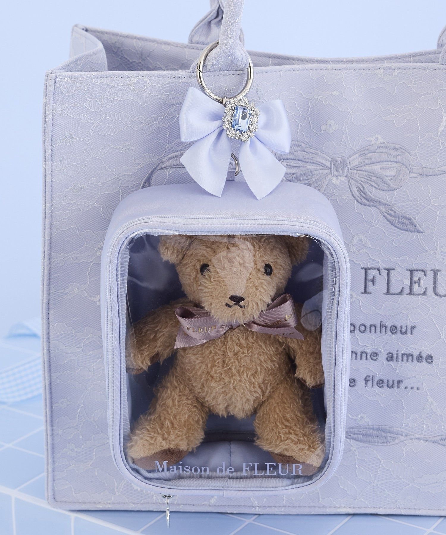 Maison de FLEUR 【WEB限定】ブルーマニアクリアポーチ メゾン ド フルール 財布・ポーチ・ケース ポーチ ブルー
