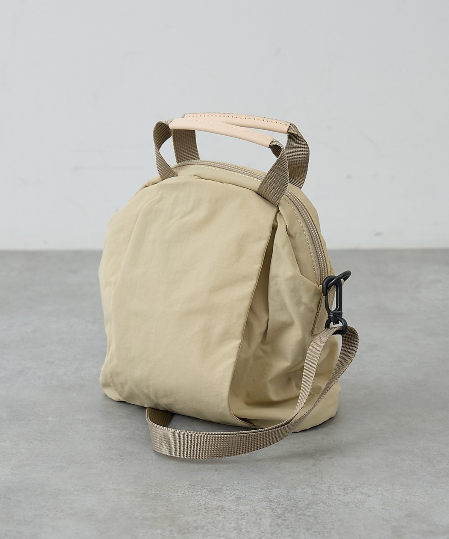 collex 【WEB限定】【EARTH MADE】軽量ナイロンミニ2WAYショルダーバッグ コレックス バッグ ショルダーバッグ パープル ブラック ベージュ【送料無料】