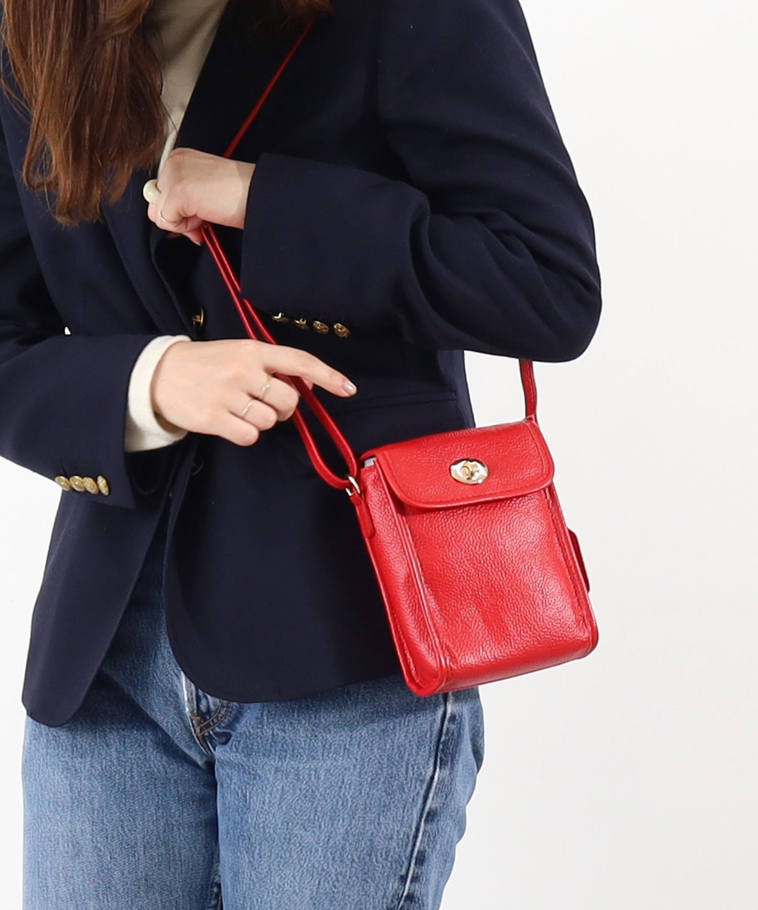 【SALE／40%OFF】COOCO シュリンクレザーヒネリ金具縦型ポシェット プードゥードゥー バッグ ショルダ..