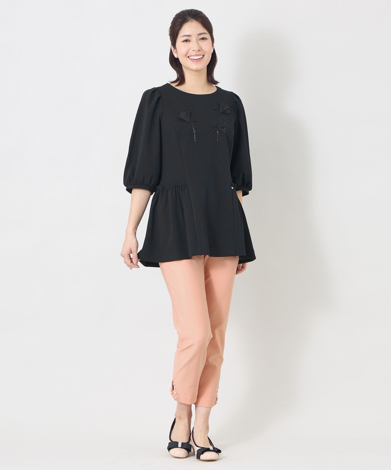 TO BE CHIC チューリップモチーフ ペプラムチュニック トゥー ビー シック トップス カットソー・Tシャツ ブラック ピンク