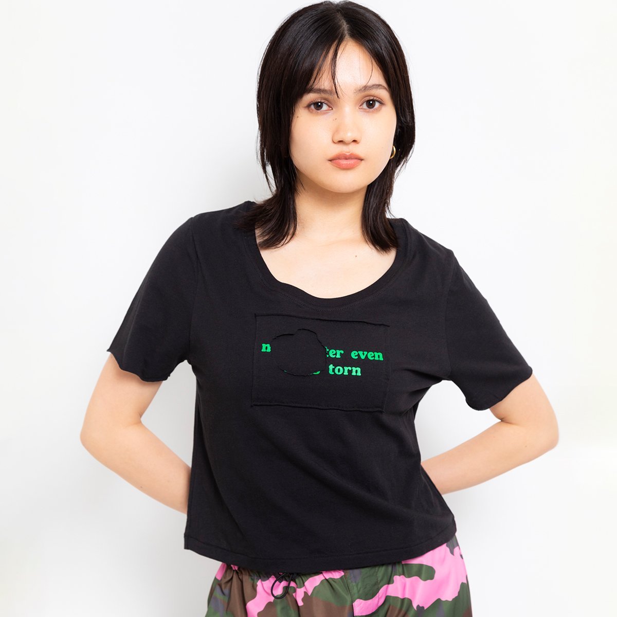 atmos pink atmos pink Damaged Patch T-shirt BLACK アトモス トップス カットソー・Tシャツ ブラック