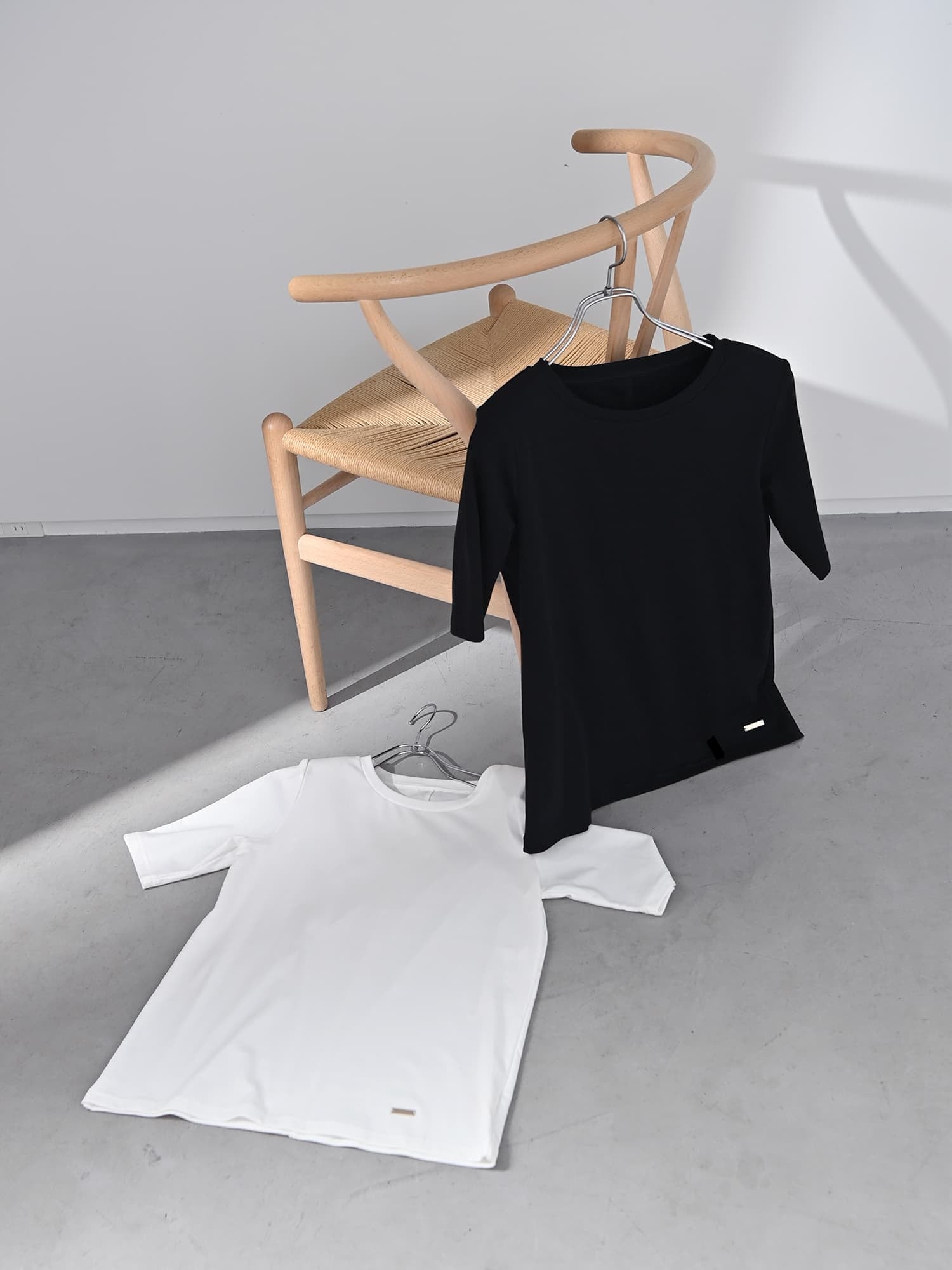 肩パッドTシャツ ブラウンアンドストリート トップス カットソー・Tシャツ ブラック ホワイト