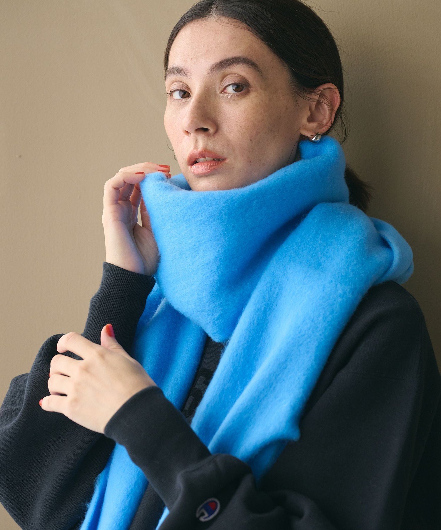 BEAUTY&YOUTH UNITED ARROWS ブークレ マフラー ビューティー＆ユース　ユナイテッドアローズ ファッション雑貨 マフラー・ストール・ネックウォーマー グレー レッド【送料無料】