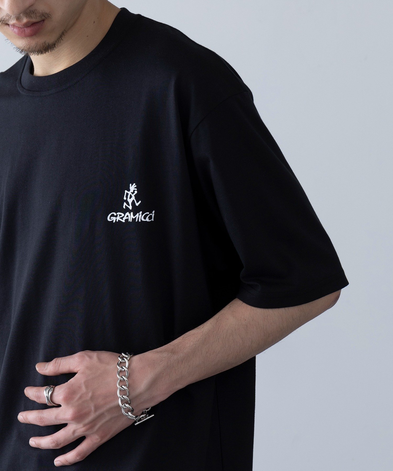 【SALE／1%OFF】GRAMICCI GRAMICCI/ONE POINT LOGO TEE G4SU-T096 ロゴ半袖T セットアップセブン トップス カットソー・Tシャツ ホワイト ブラック【送料無料】