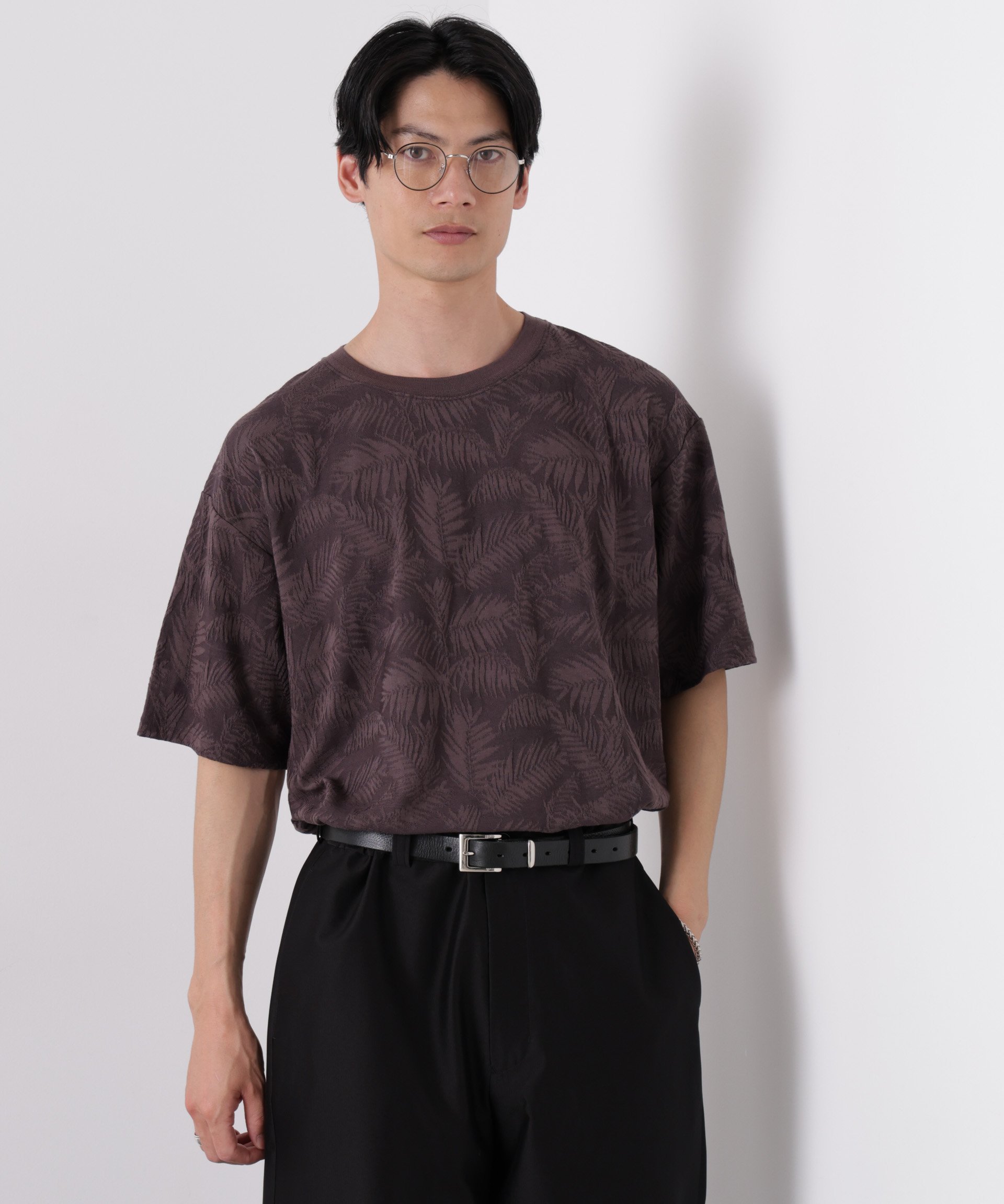 NANO universe リンクスジャガードリーフ柄Tシャツ ナノユニバース トップス カットソー・Tシャツ ブラック ワインレッド ホワイト