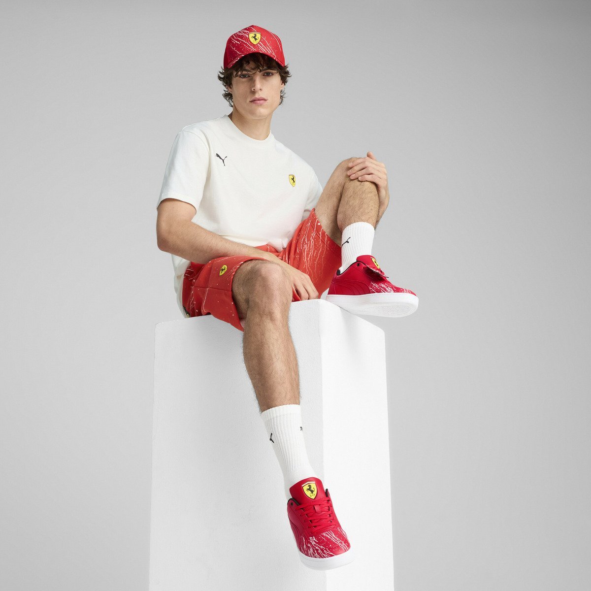 【SALE／30%OFF】PUMA メンズ フェラーリ レース カラー スプラッシュ グラップ 半袖 Tシャツ プーマ トップス カットソー・Tシャツ ホワイト【送料無料】