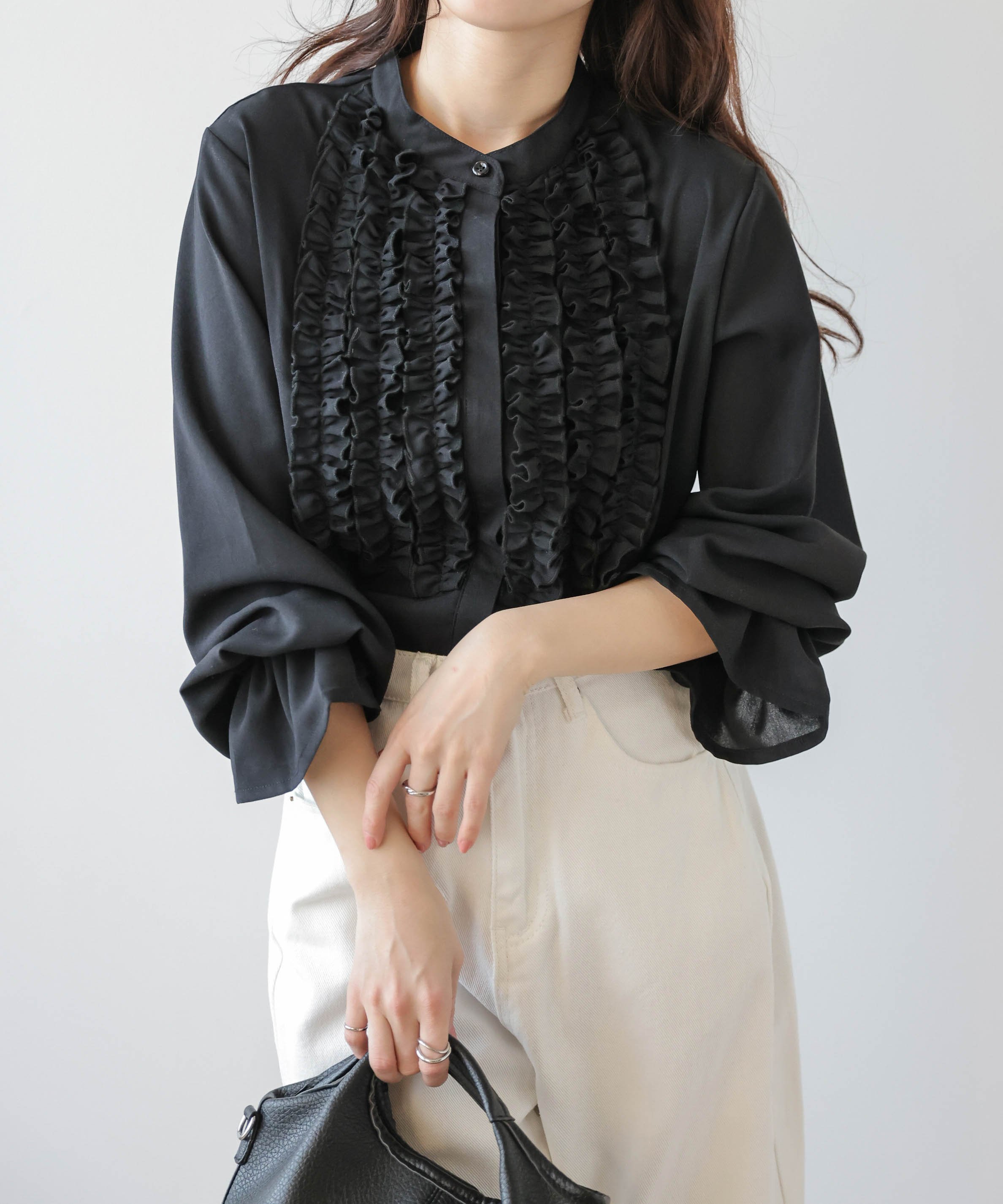 La-gemme 胸元フリルブラウス ラジュール トップス シャツ・ブラウス ホワイト ブラック
