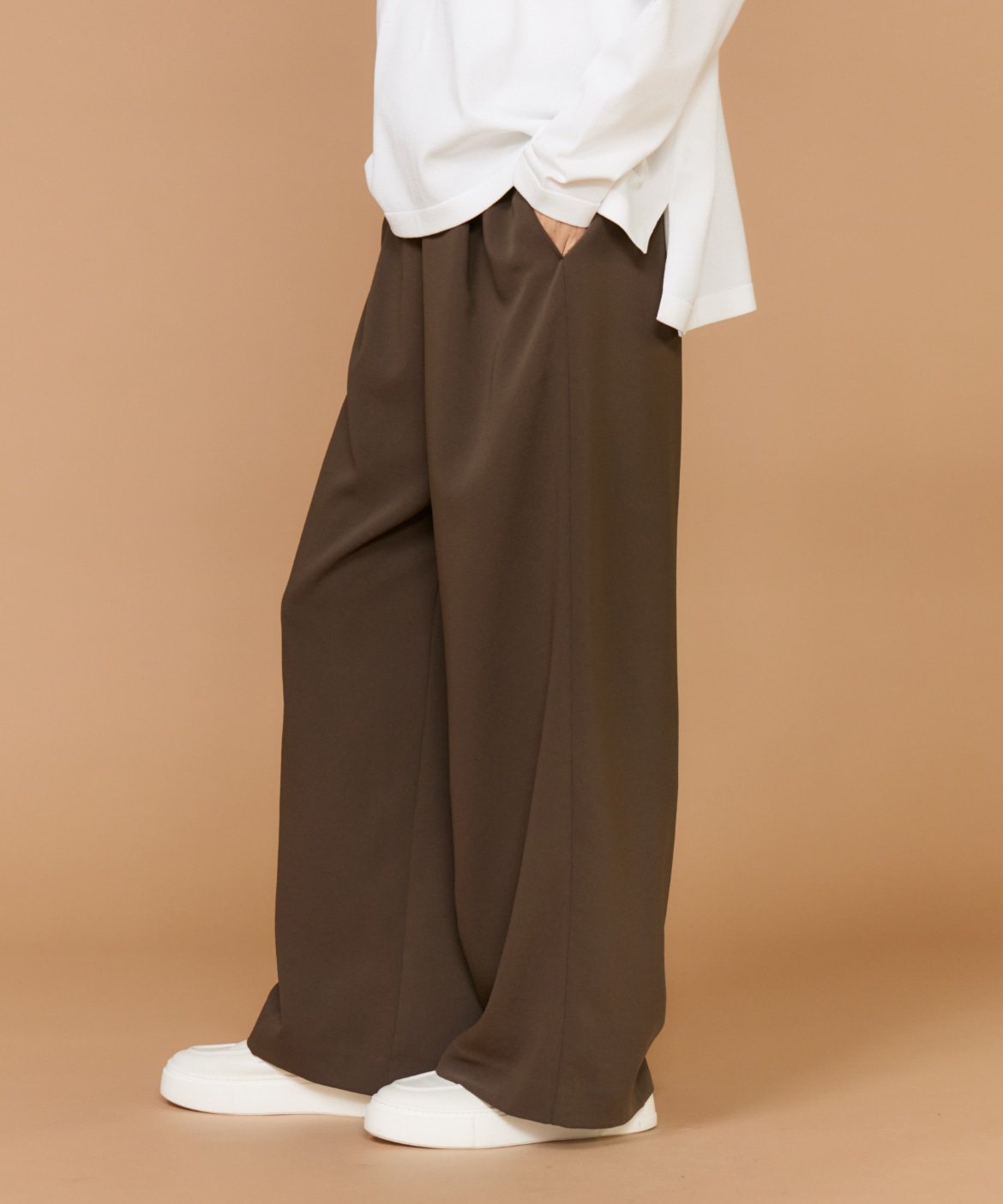 INED イージーワイドパンツ イネド パンツ ジャージ・スウェットパンツ カーキグリーン ベージュ グレー